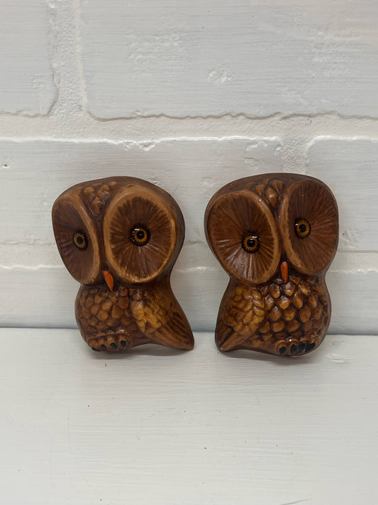 Set of Two 1970's Vintage 3 Inch Chalkware Owls