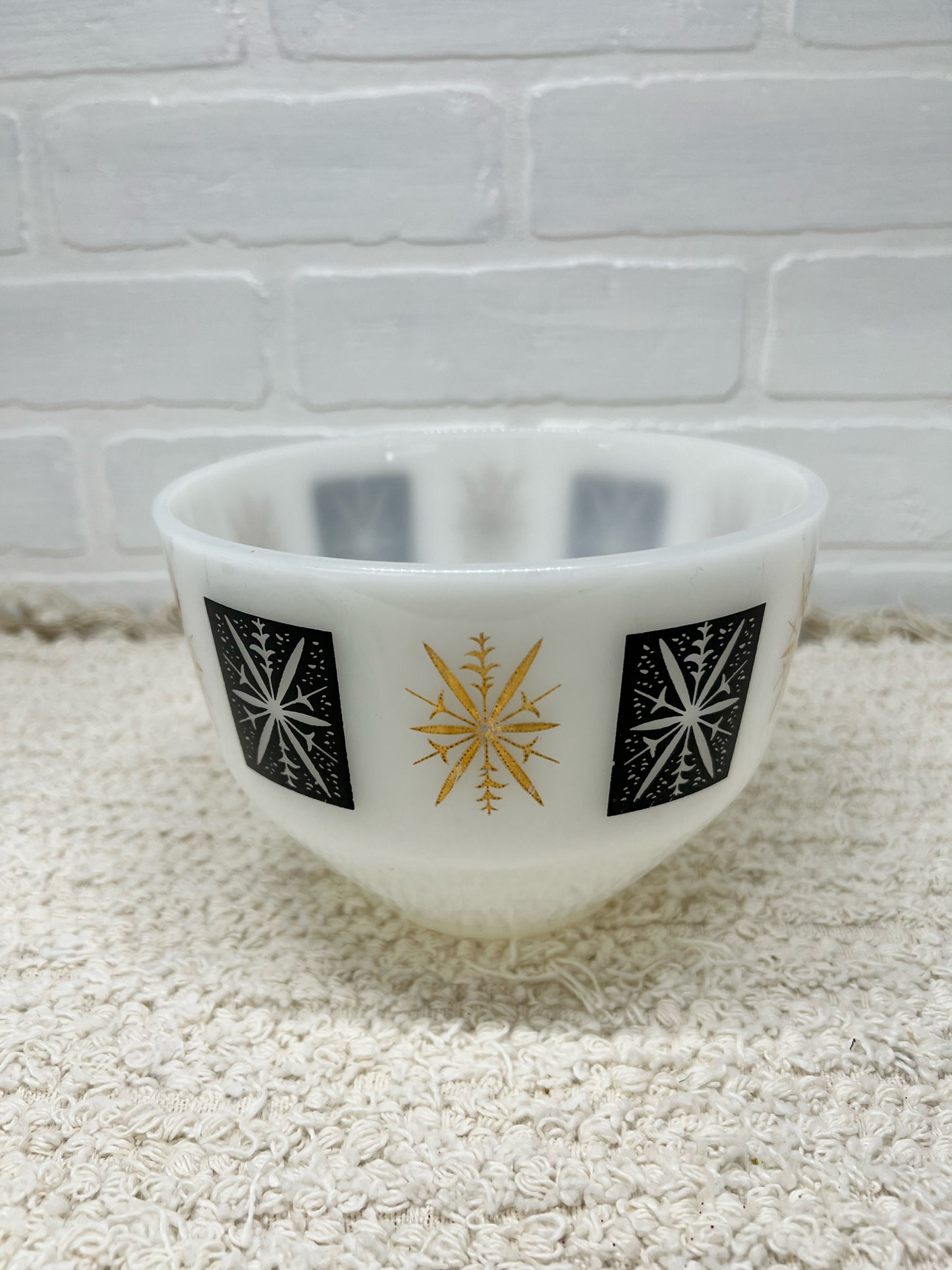 Federal Glass atomic MCM snowflake pattern 1.5 quart bowl