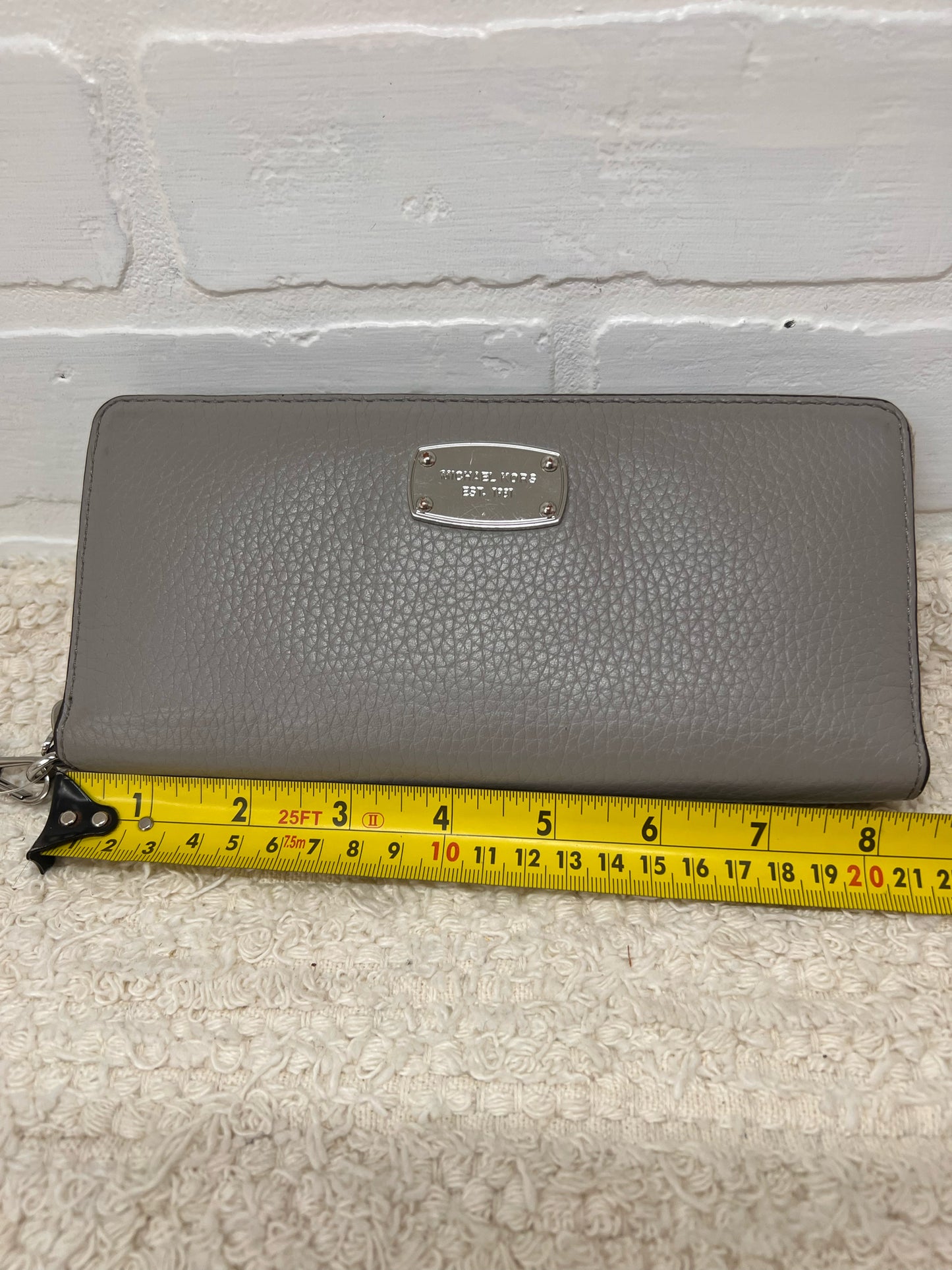 MICHAEL Michael Kors Gray Pebbled Leather Wristlet Wallet