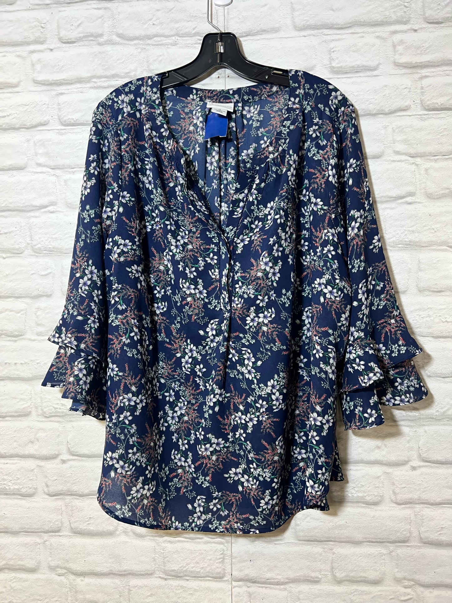 Size 1X Liz Claiborne blue floral blouse