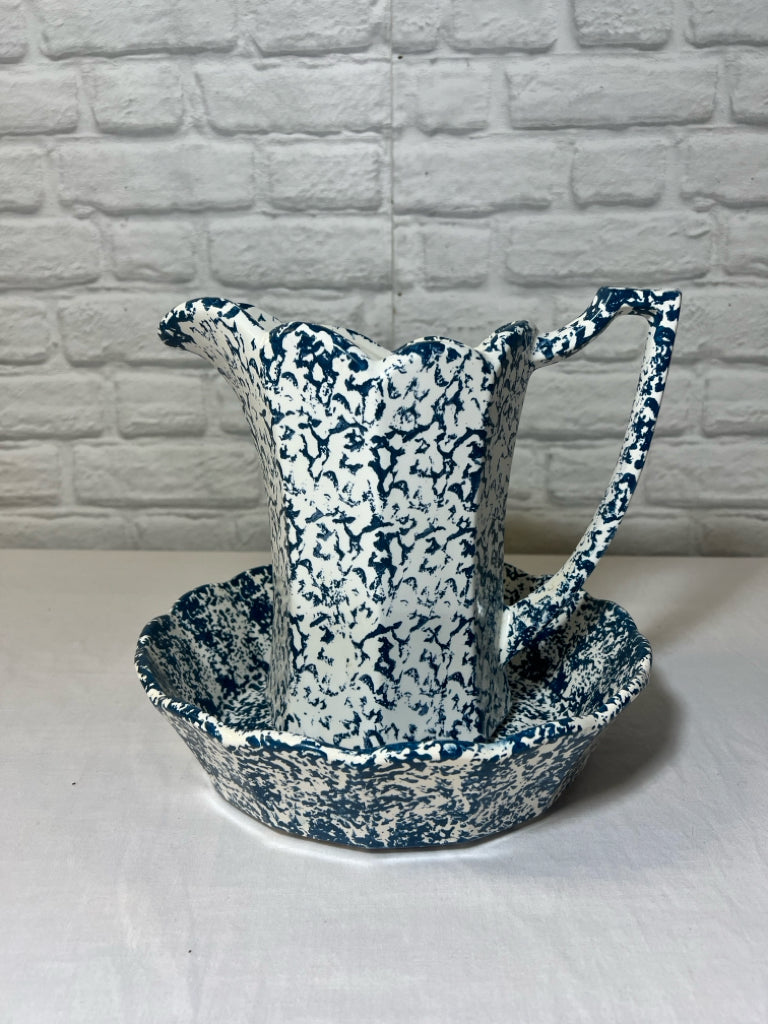 McCoy pitcher & bowl set in blue spatterware