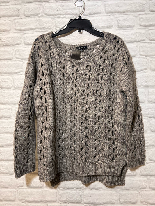 Size M Sisters Open Knit Acrylic/Wood Blend Gray Sweater