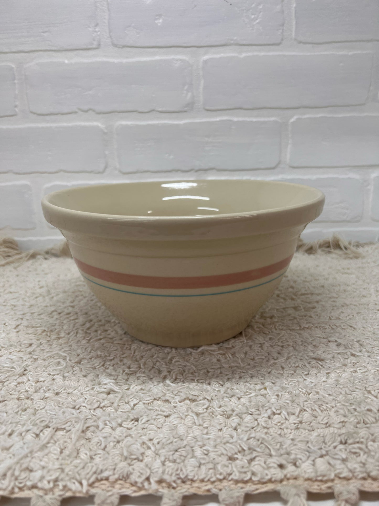 Roseville Memories 8" Striped Bowl
