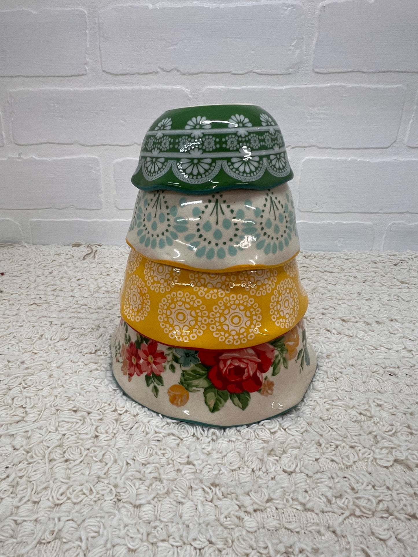 Pioneer Woman Nesting Measuring Bowl Set