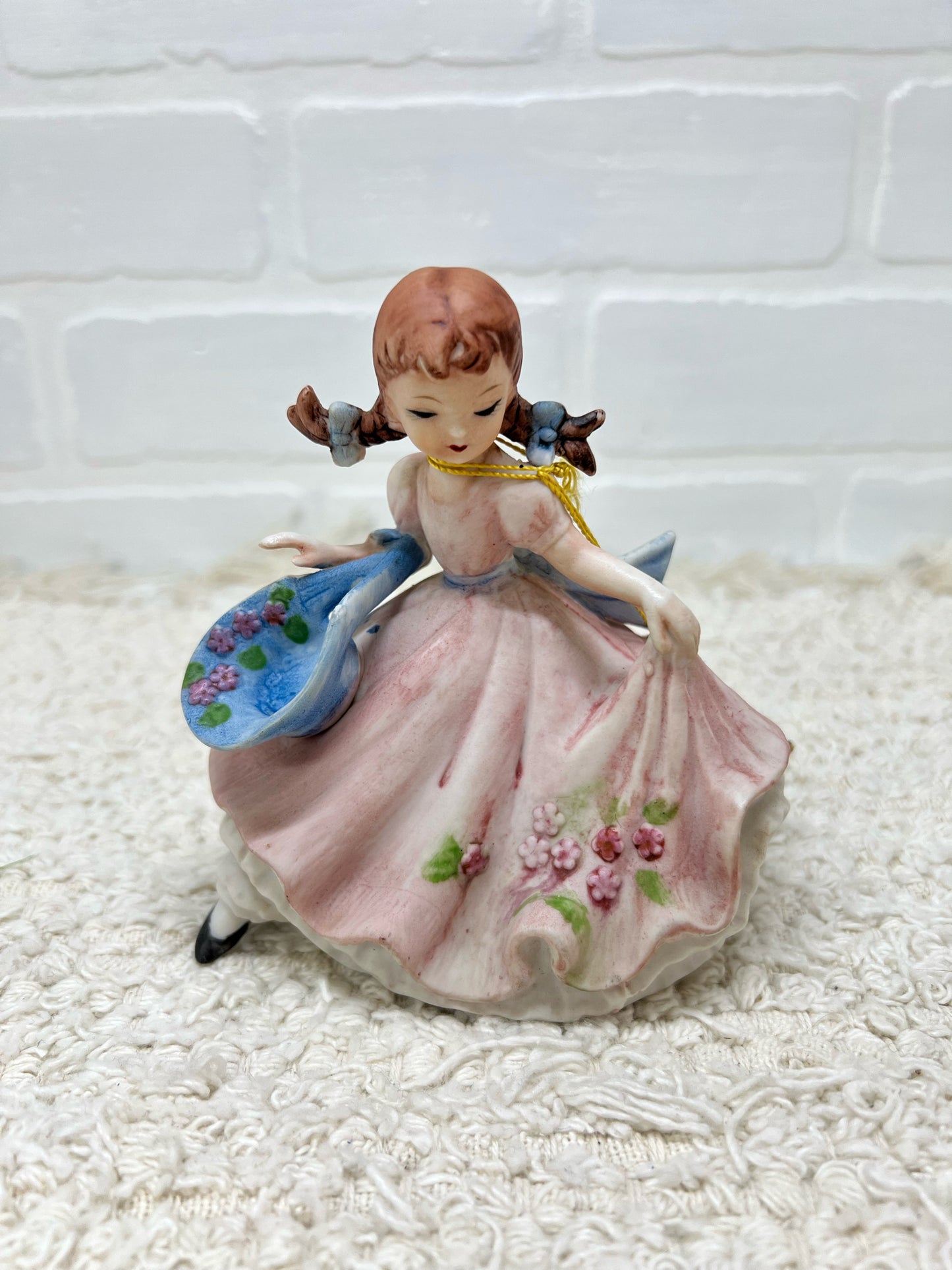 Josef Originals Becky barn dance Tom Sawyer 1970's figurine