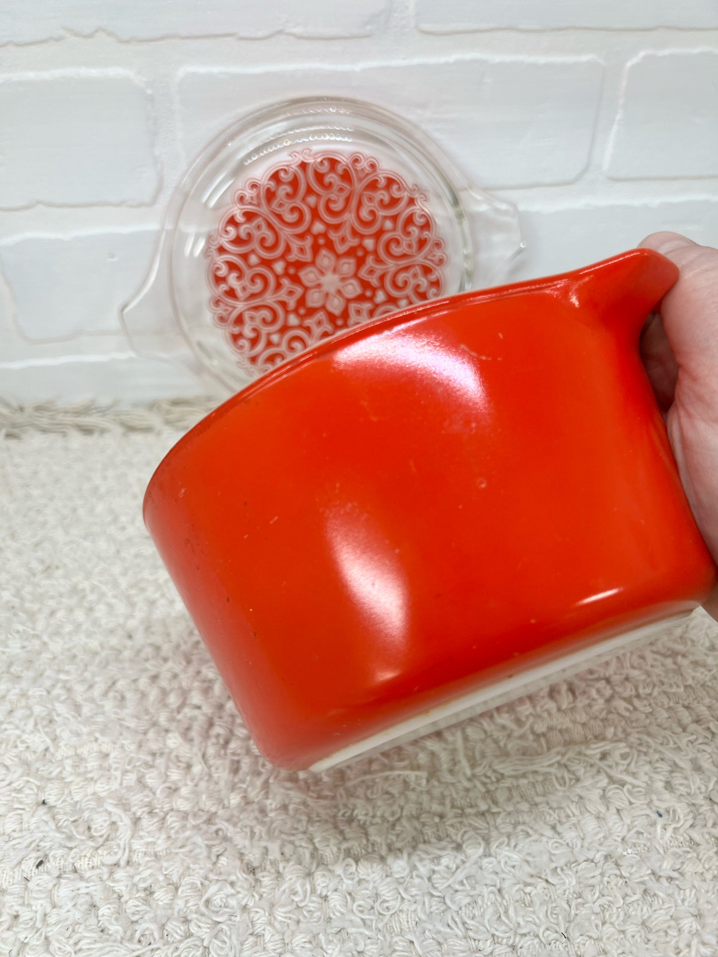 Pyrex Celtic Floral red lidded one quart casserole dish