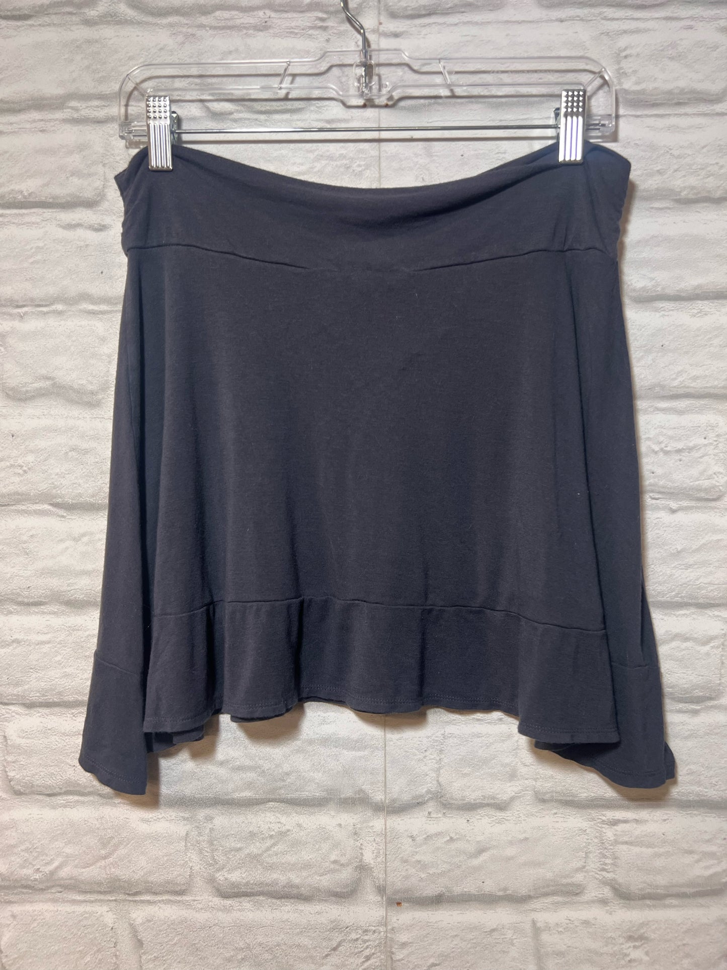 Size M Survival Brand Gray Short Skirt