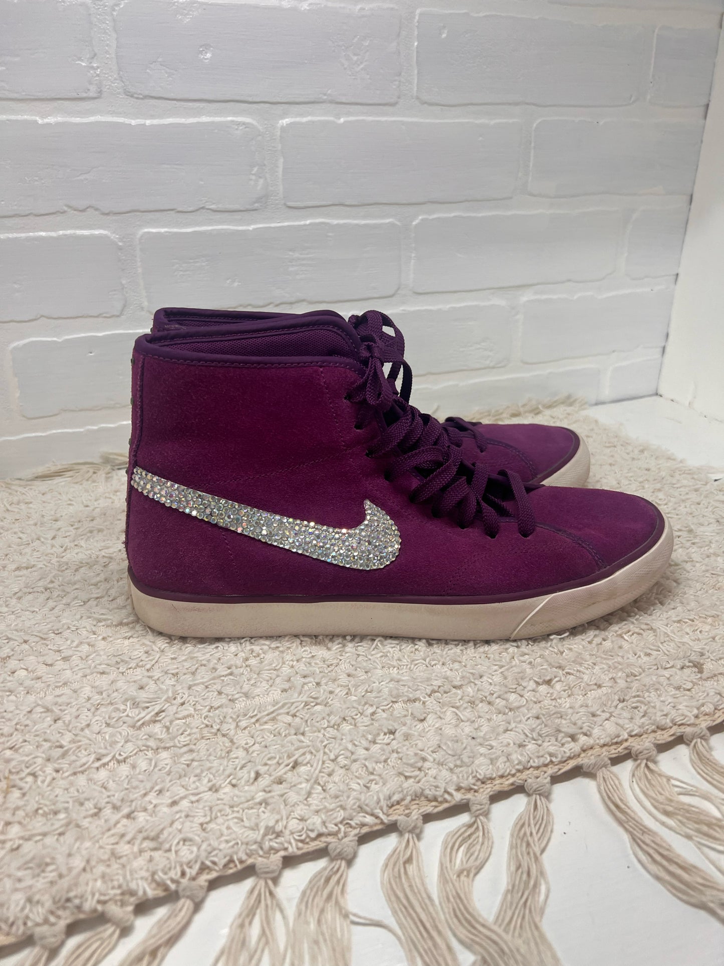 Shoe Size 9.5 Nike Women's Primo Court Sneakers