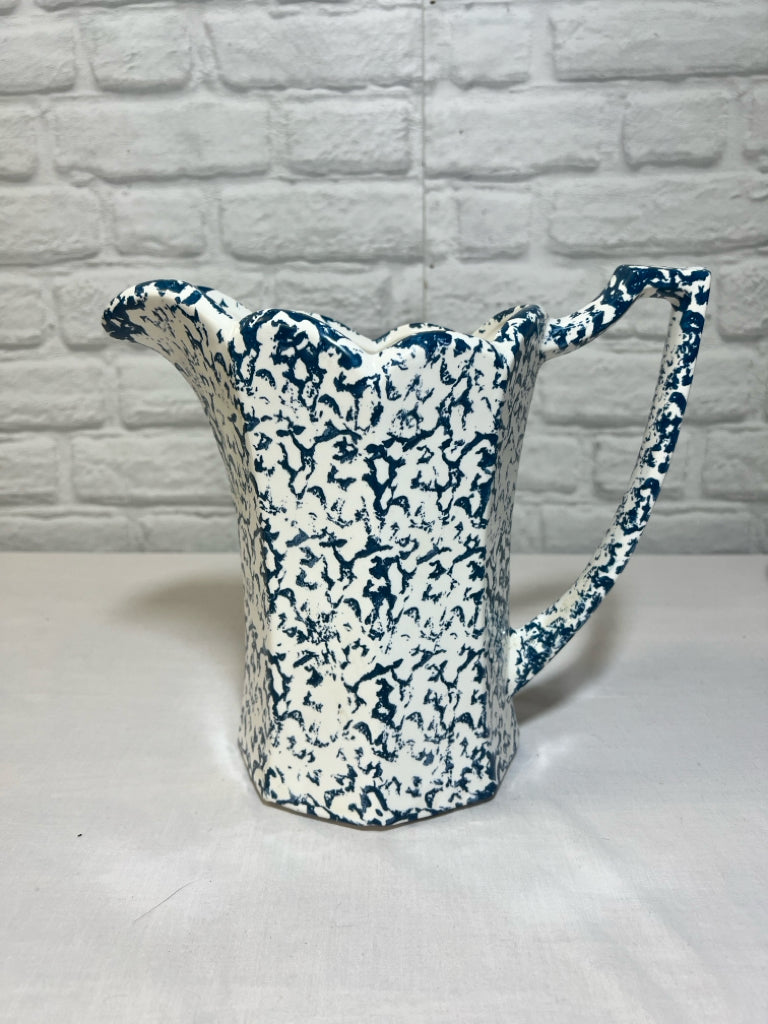 McCoy pitcher & bowl set in blue spatterware