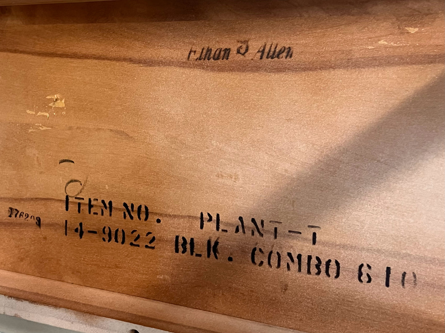 Ethan Allen vintage gossip bench