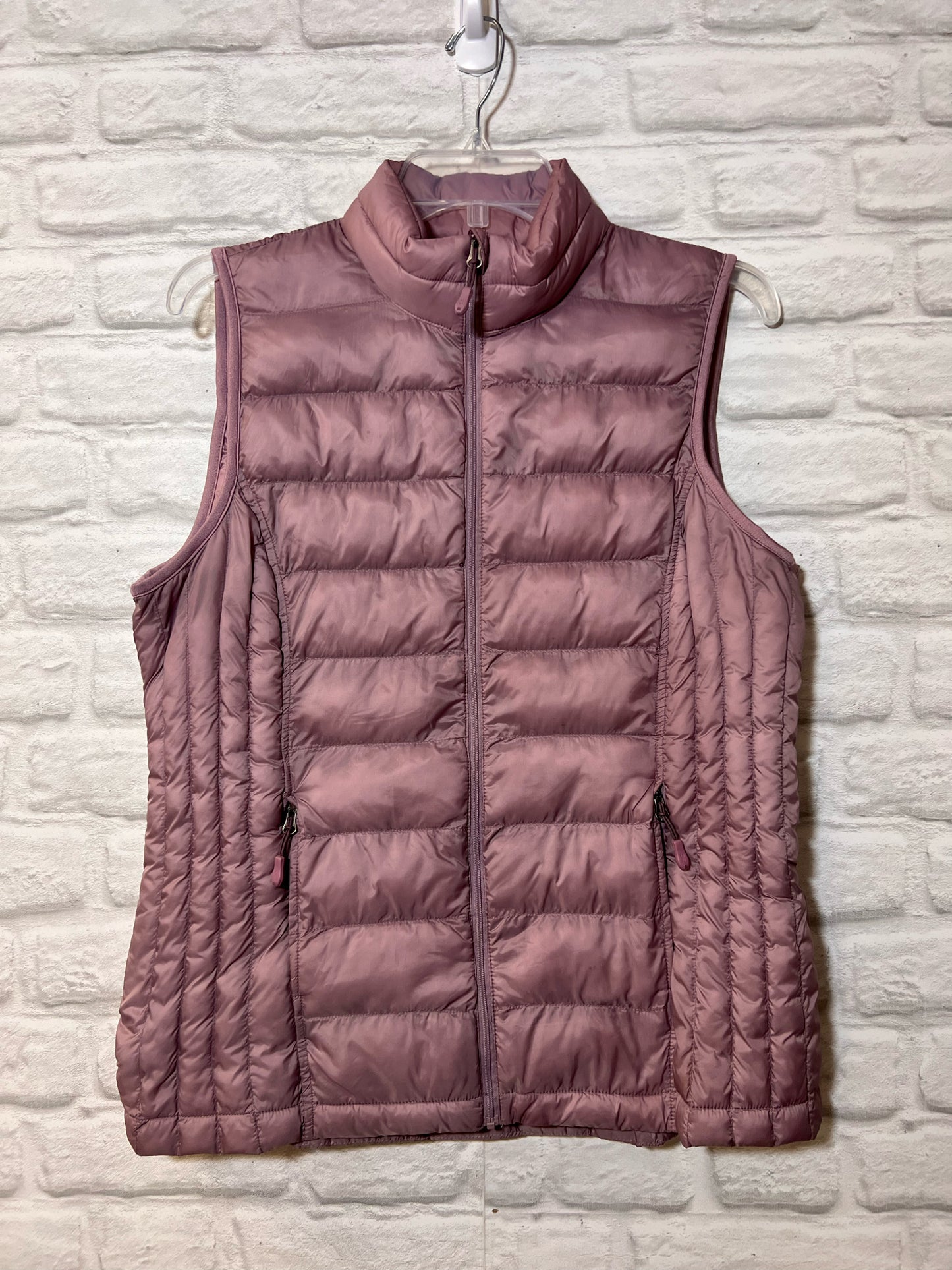 Size M 32 Degrees lightweight vest