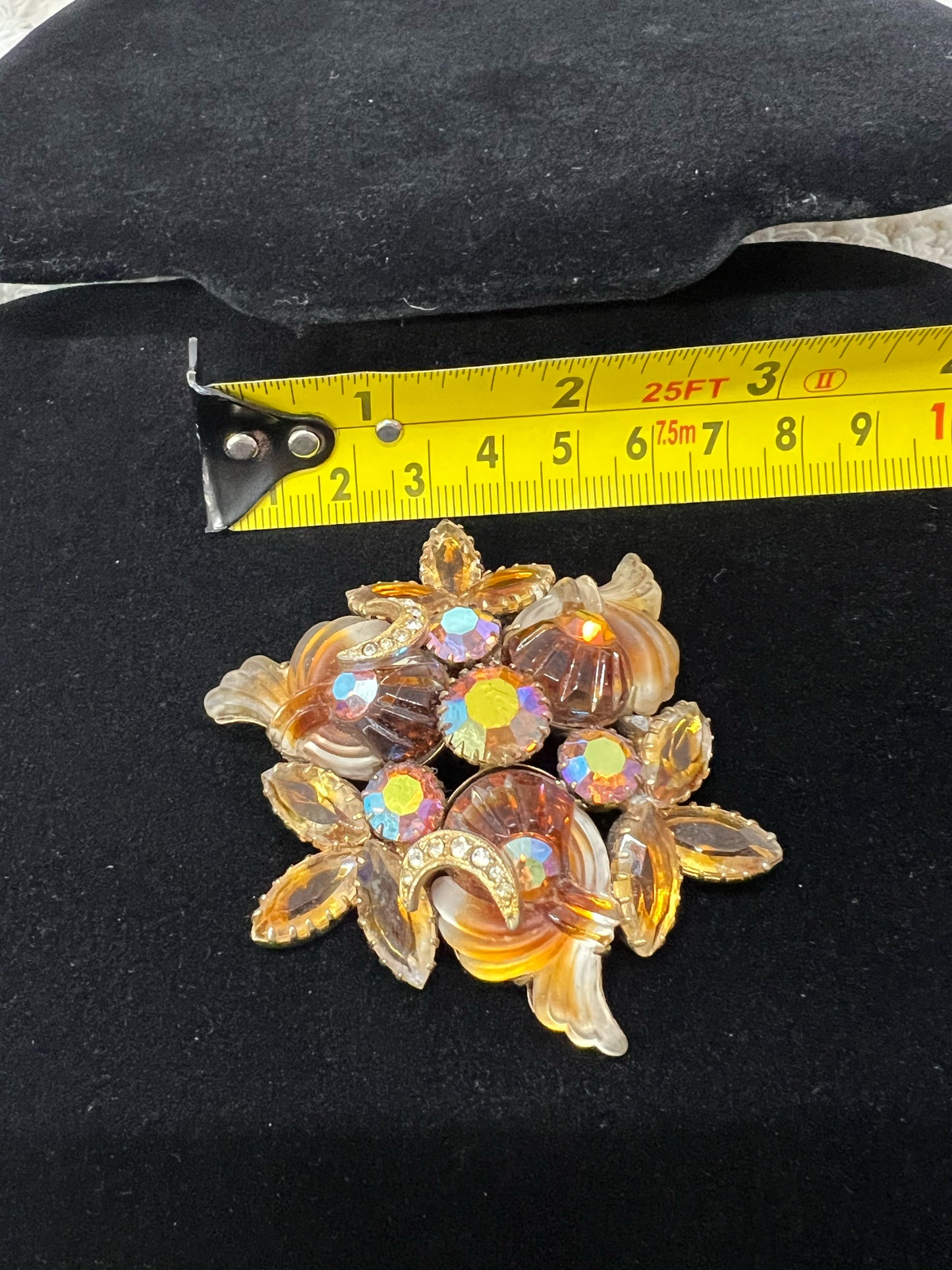 Vintage Edlee molded art glass and rhinestone pin