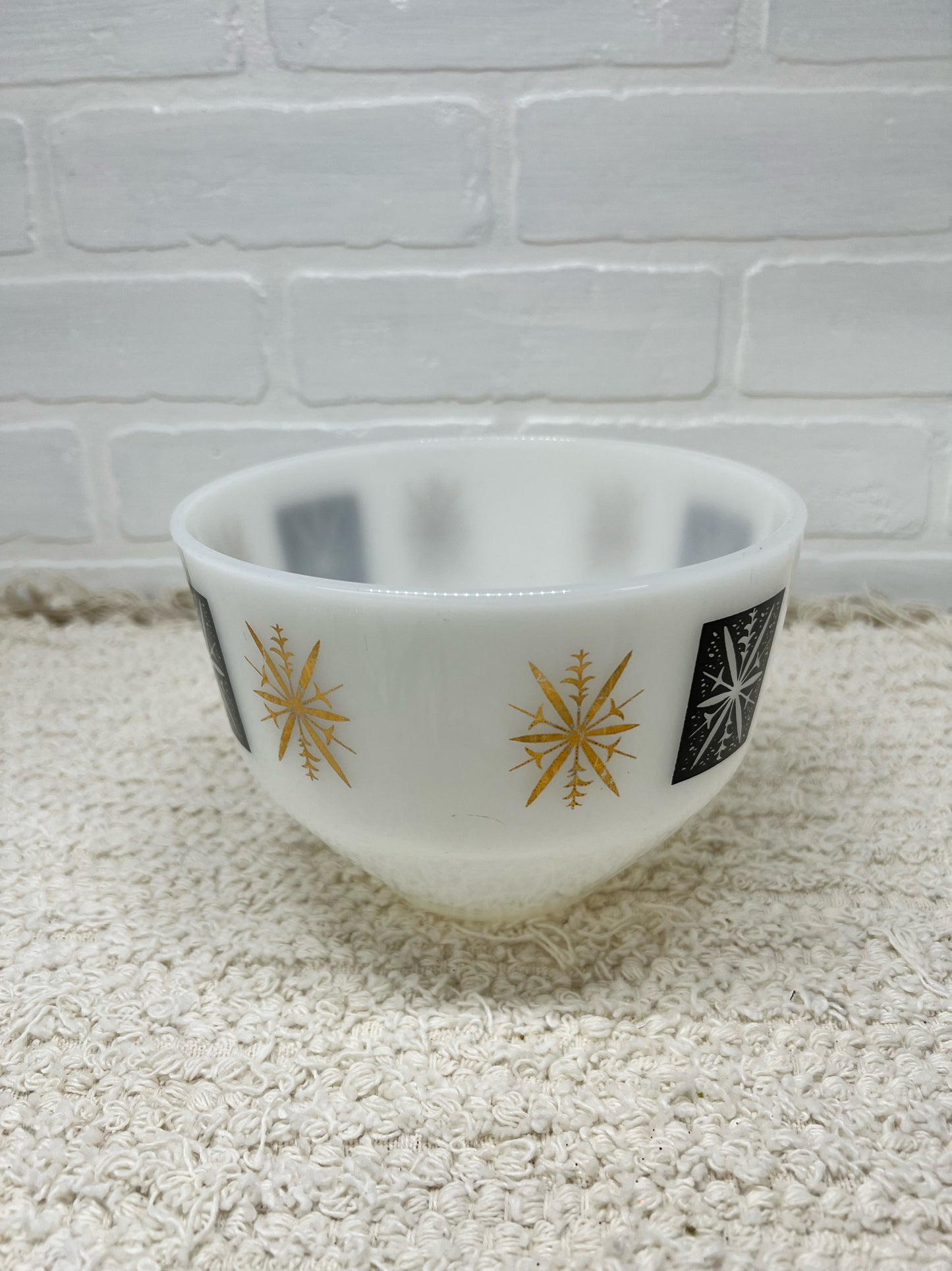 Federal Glass atomic MCM snowflake pattern 1.5 quart bowl