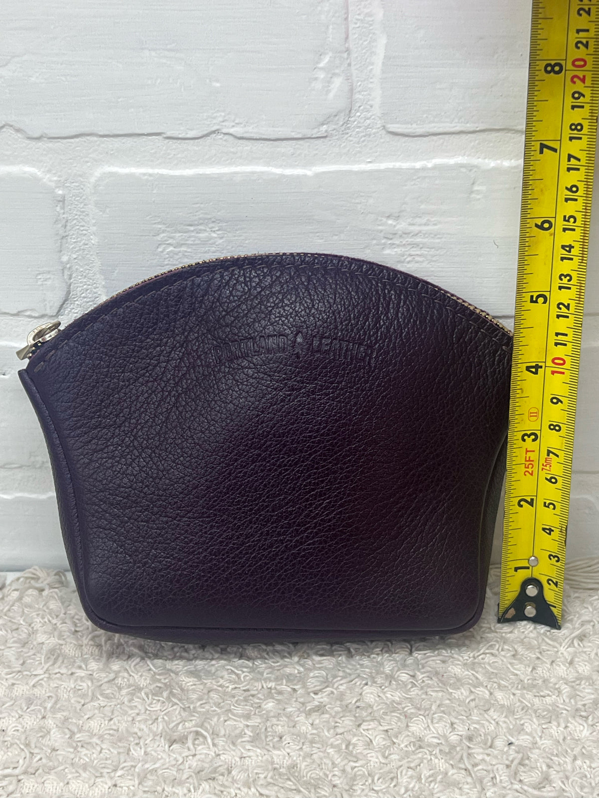 Portland Leather Seashell Zipper Pouch in Plum Burgundy Leather