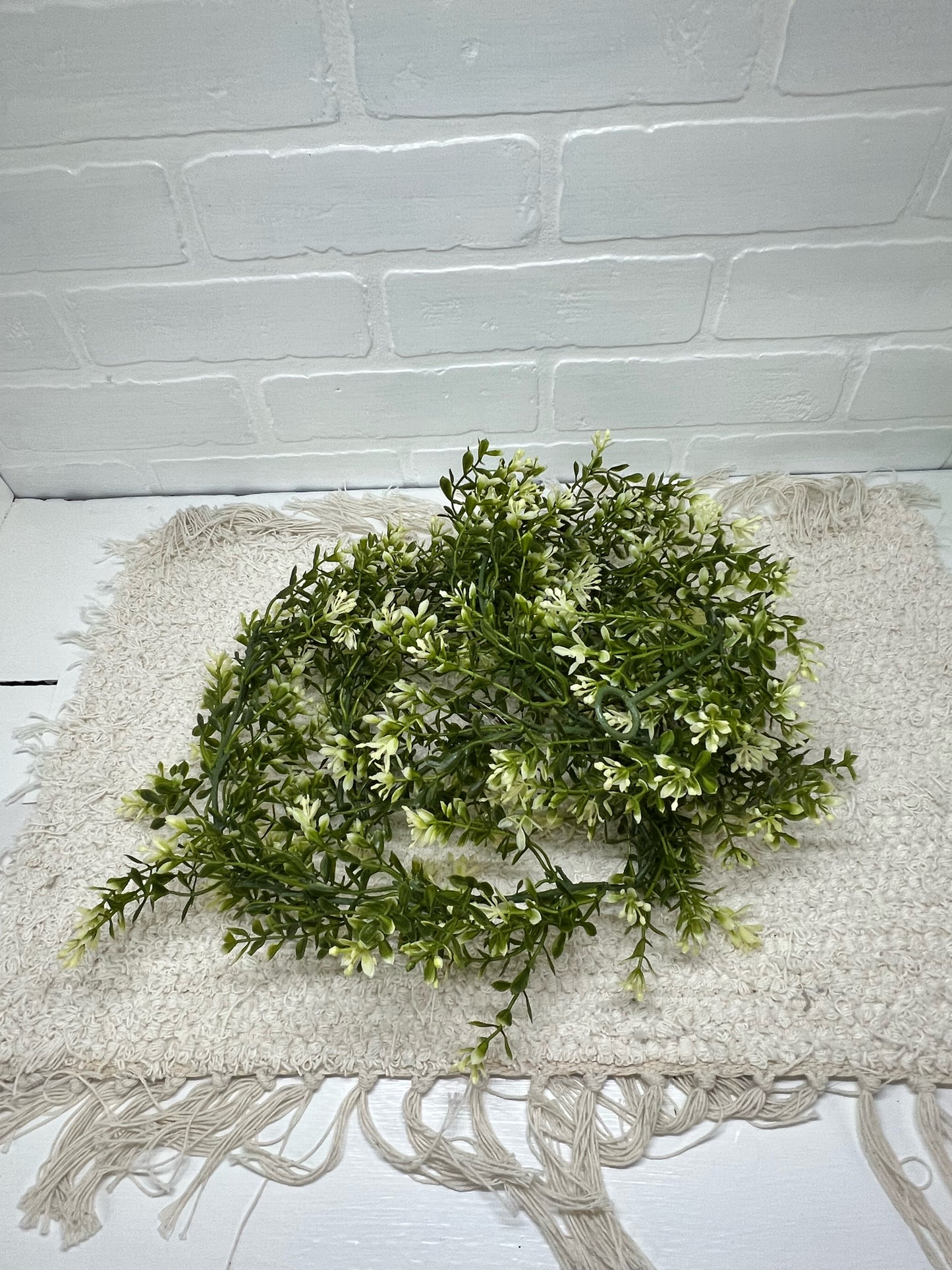 6 foot boxwood garland