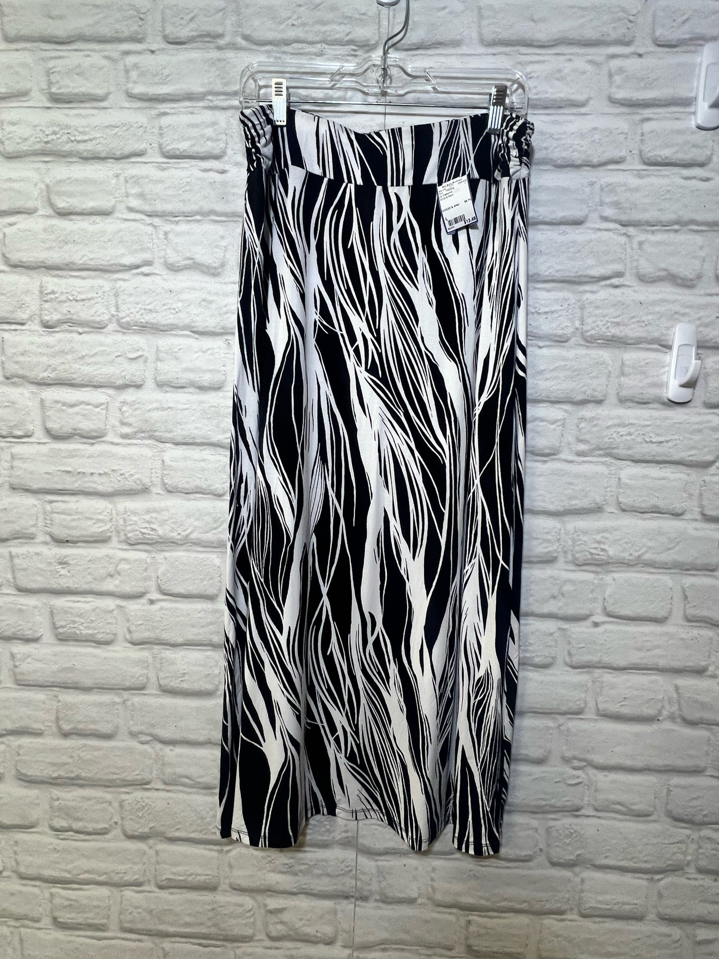 Size L Liz Claiborne Skirt