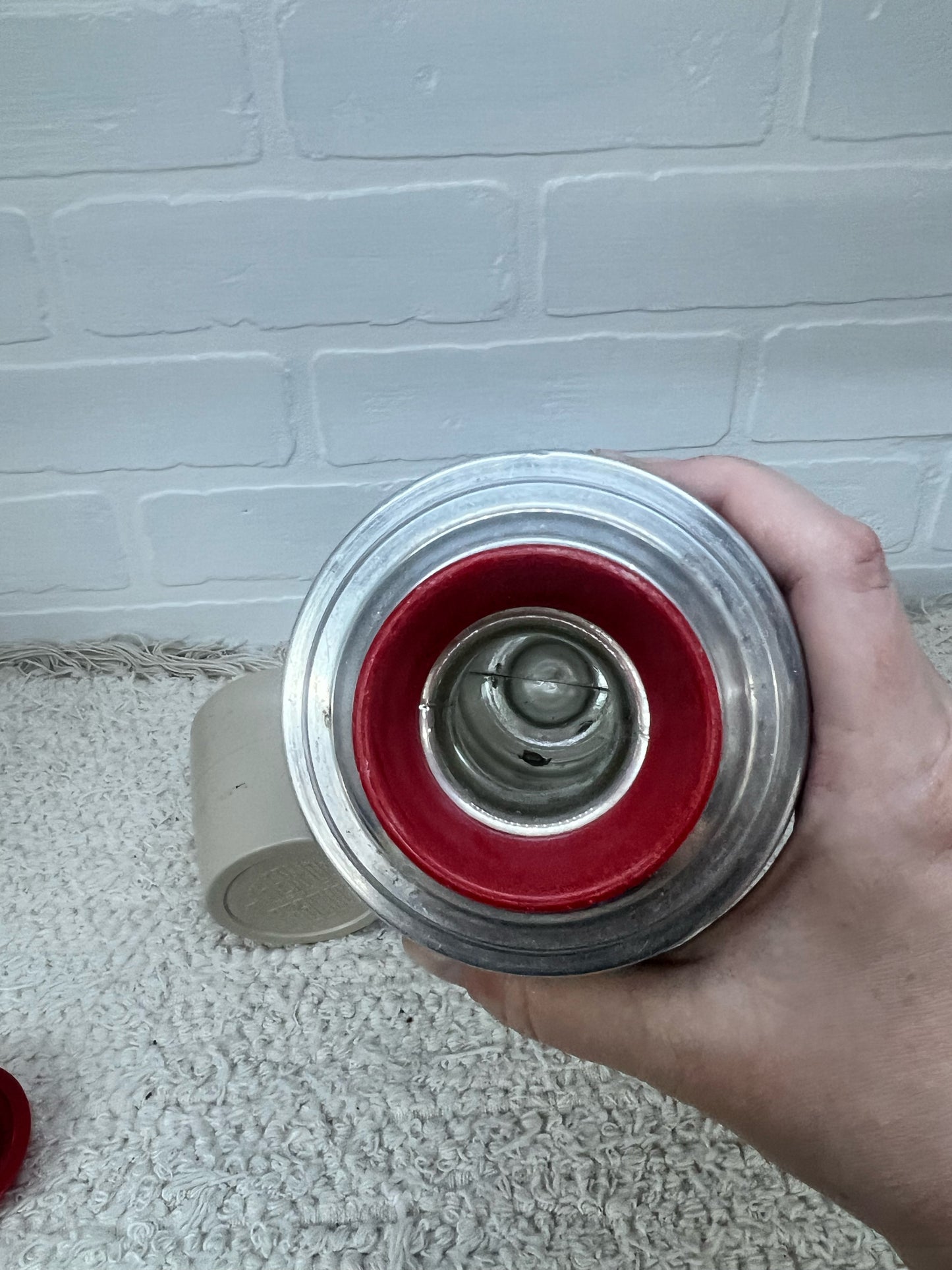 Keapsit Vintage 1970's blue thermos