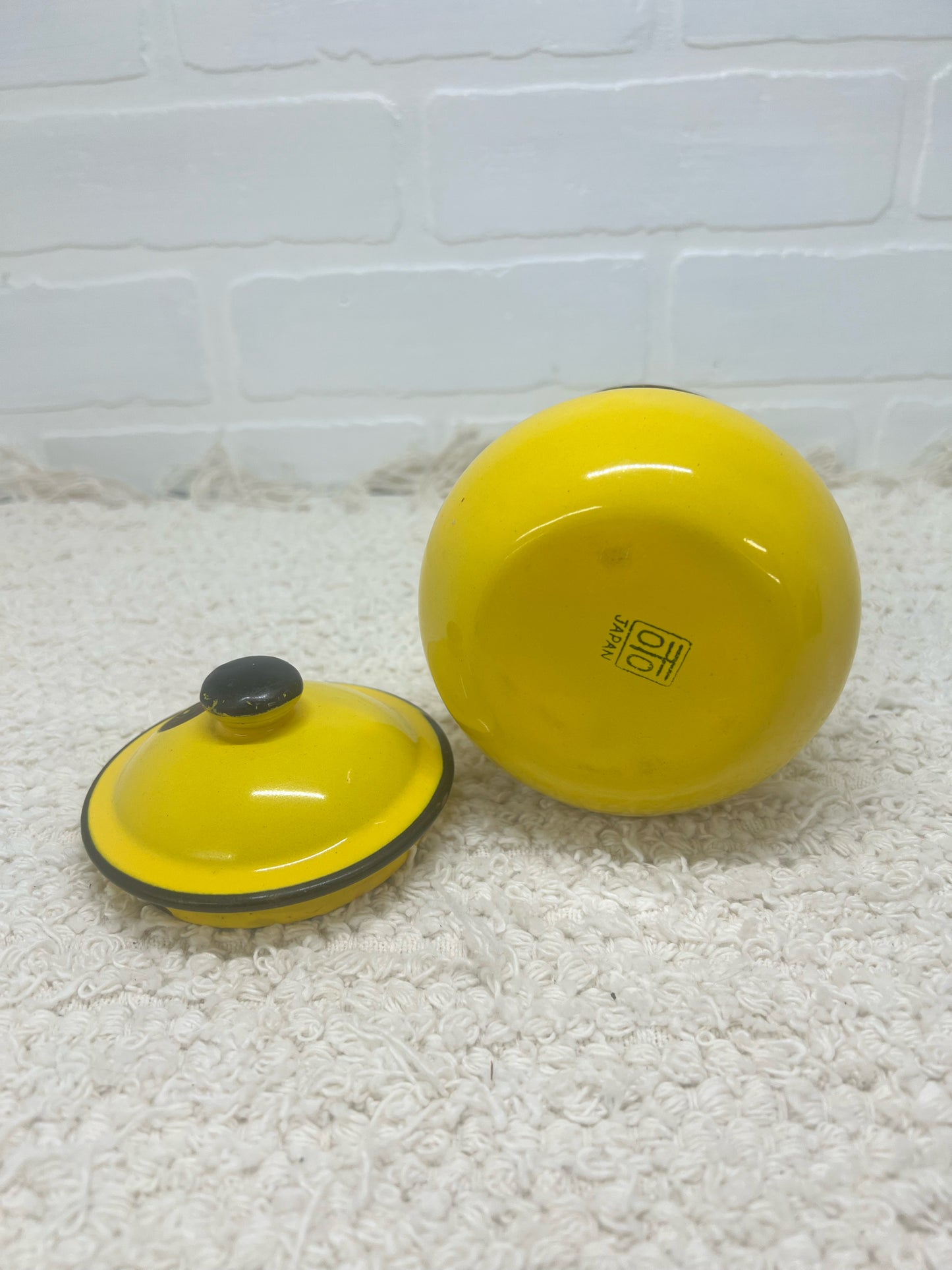 Vintage yellow enamelware lidded pot