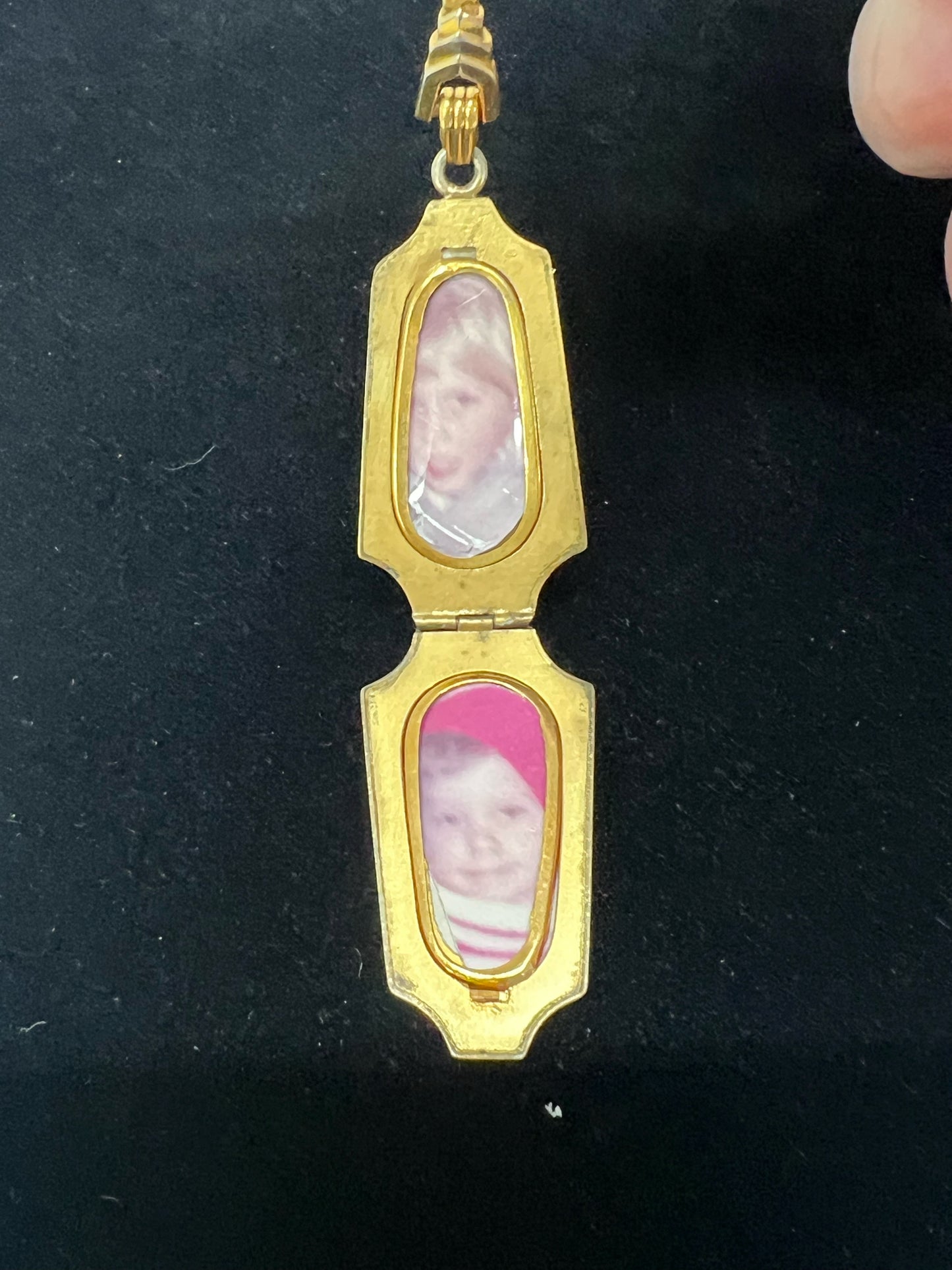 Vintage goldtone locket pin