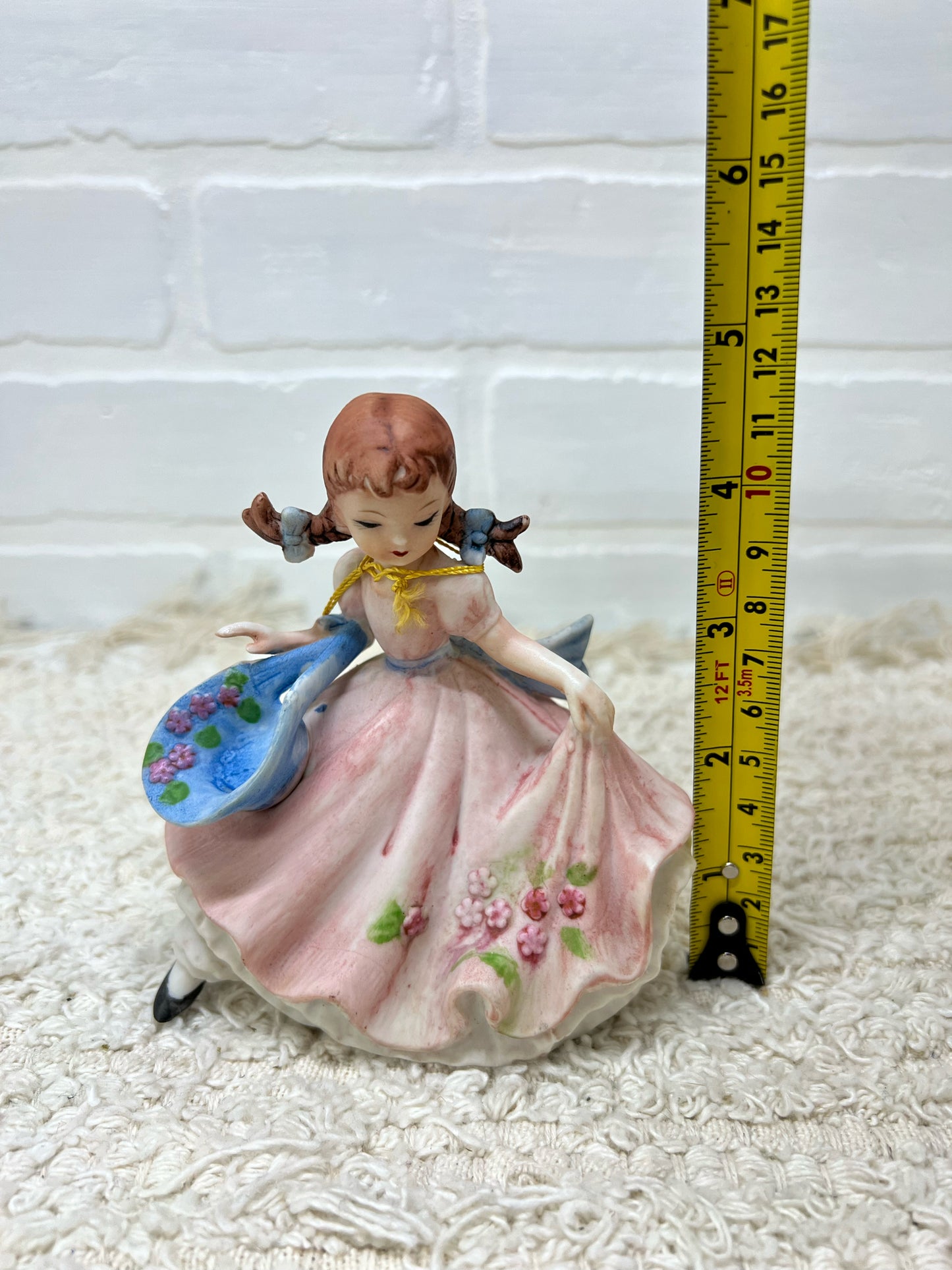 Josef Originals Becky barn dance Tom Sawyer 1970's figurine