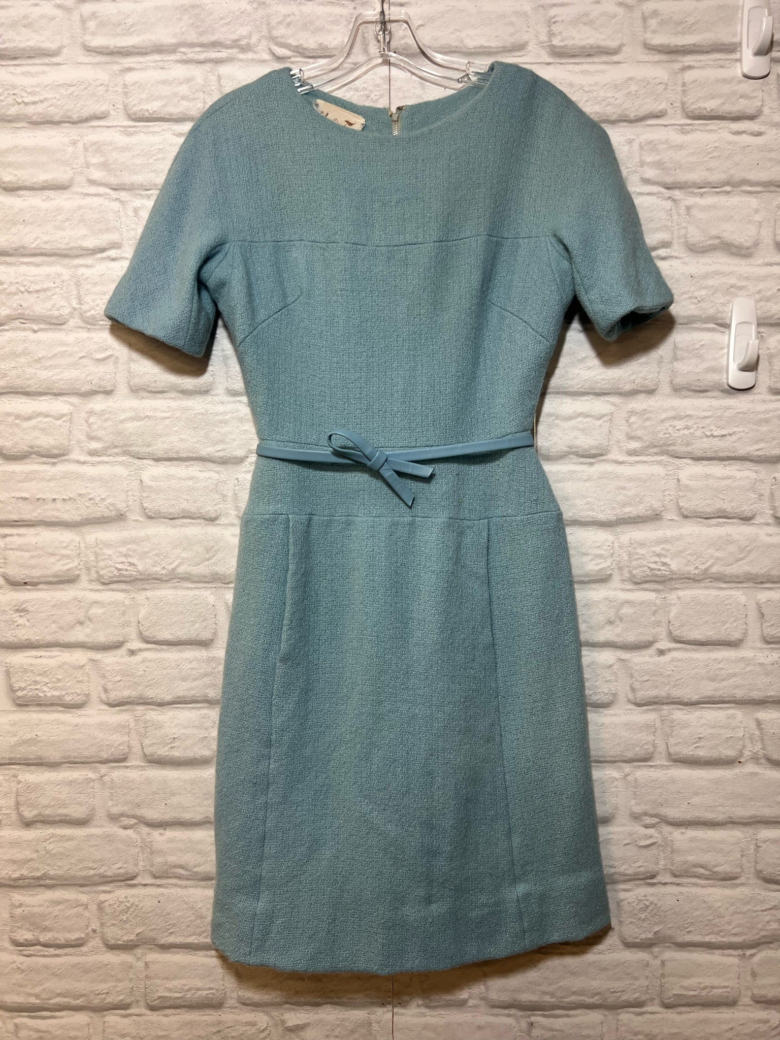 leslie fay dresses Leslie Fay Knit Jacquard 3/4 Sleeve V-Neck Tiered A-Line Tiered Midi Dress  at CoolSprings Galleria in Franklin, TN