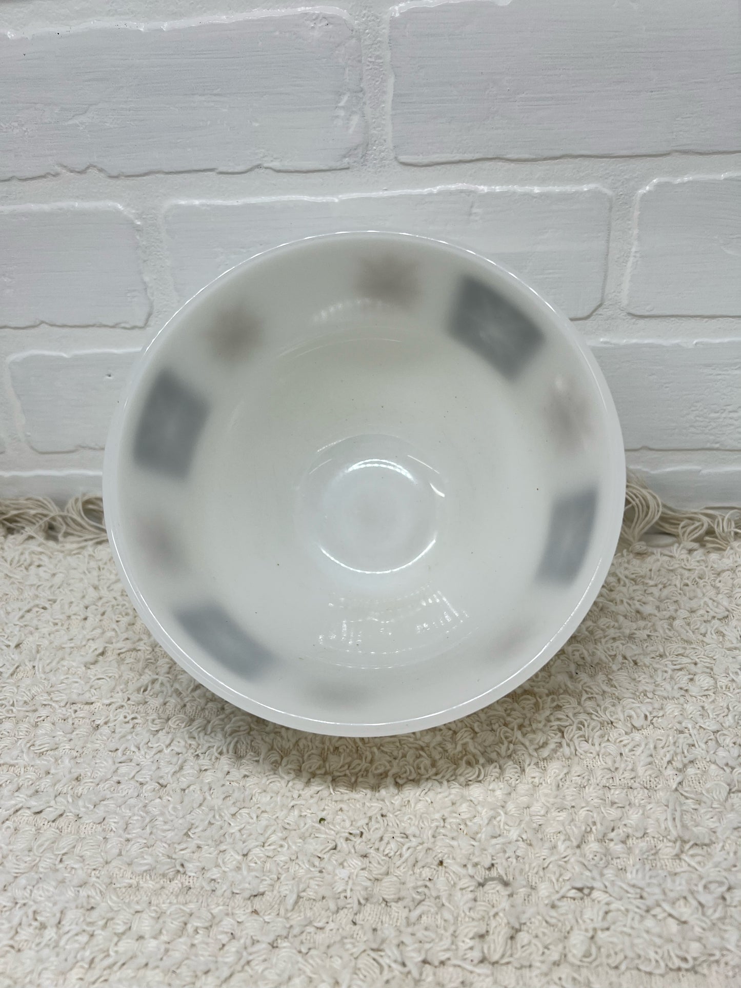 Federal Glass atomic MCM snowflake pattern 1.5 quart bowl
