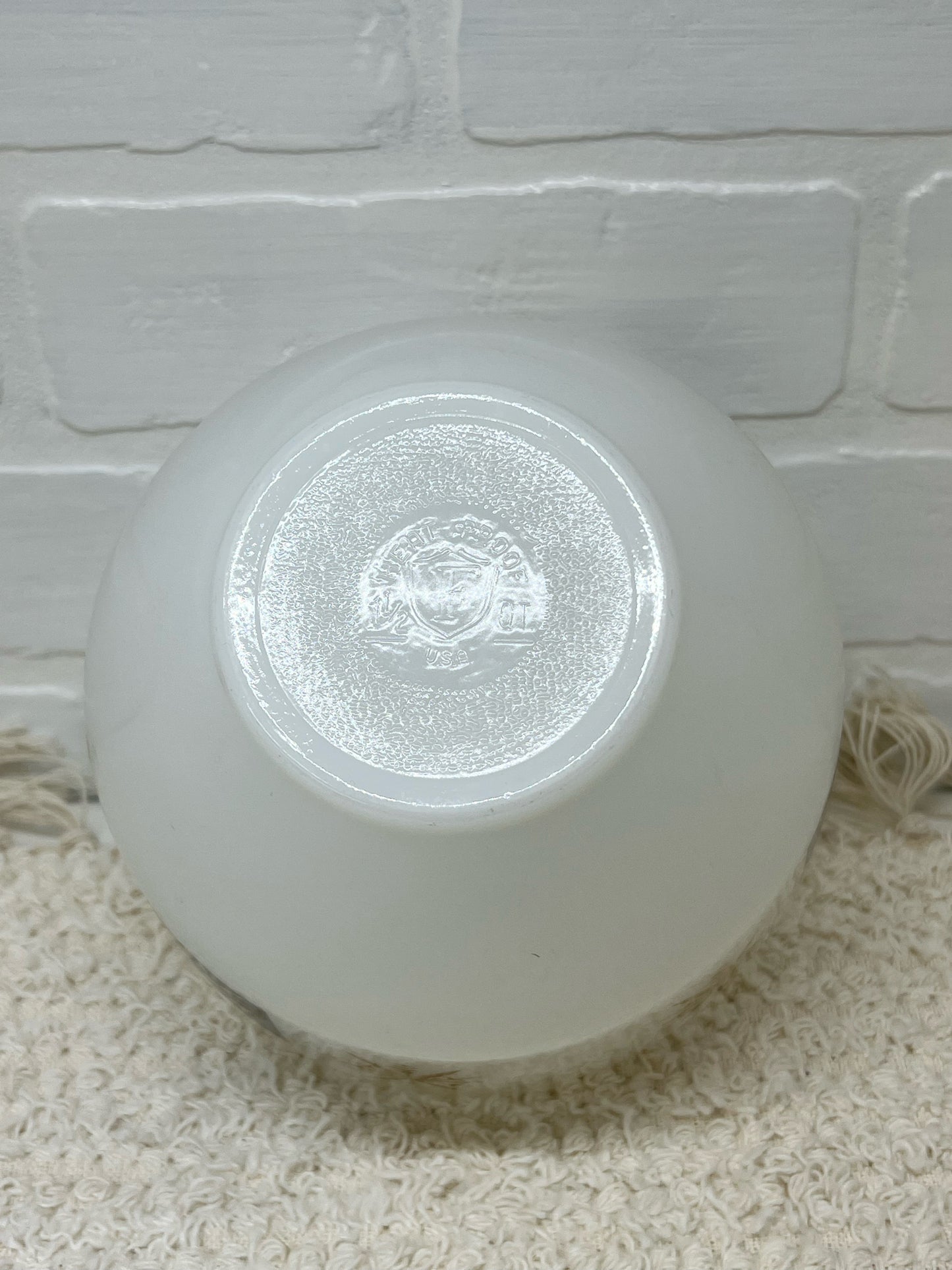 Federal Glass atomic MCM snowflake pattern 1.5 quart bowl