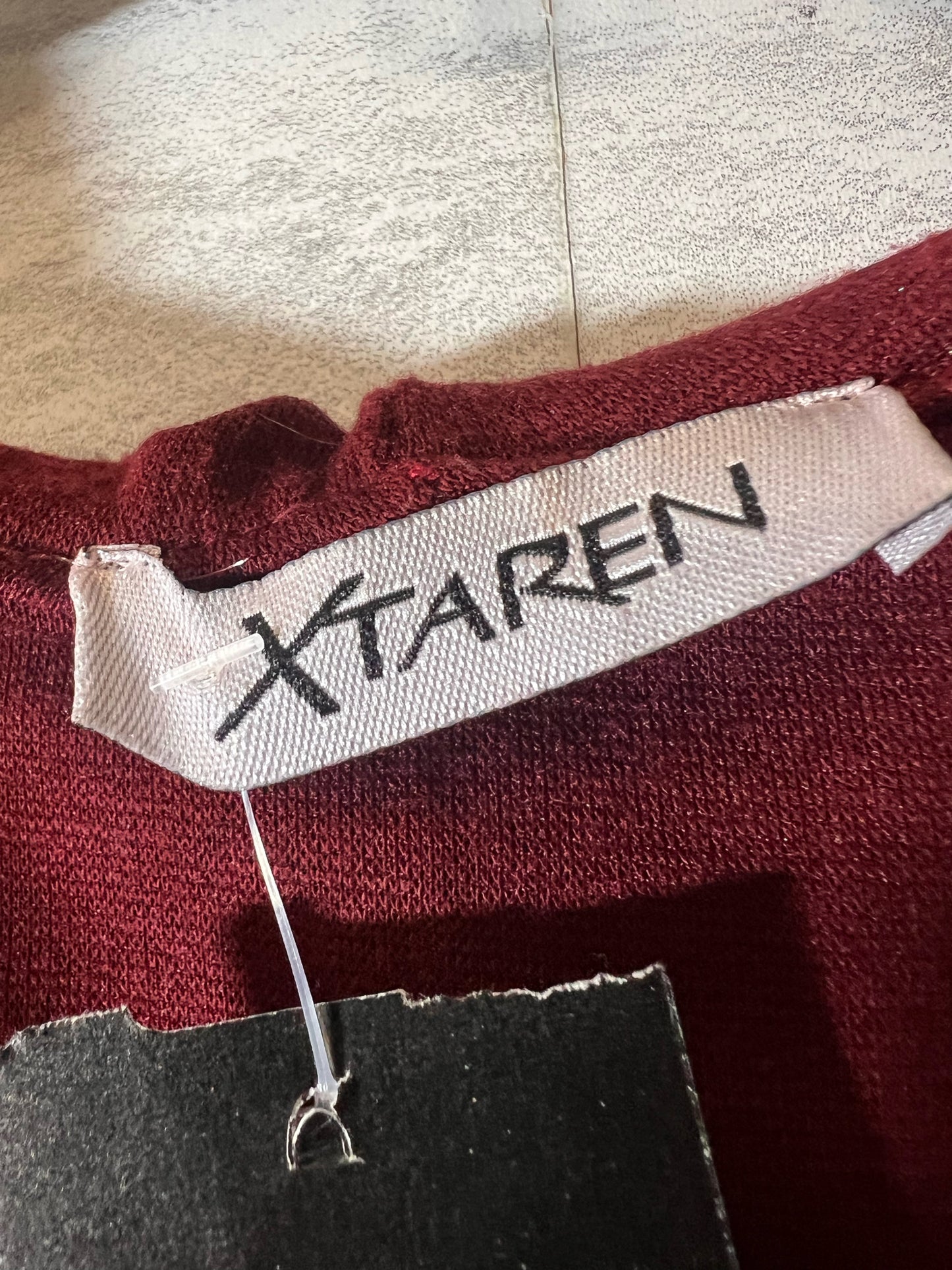 Size L XTaren Maroon Bow Front Cardigan