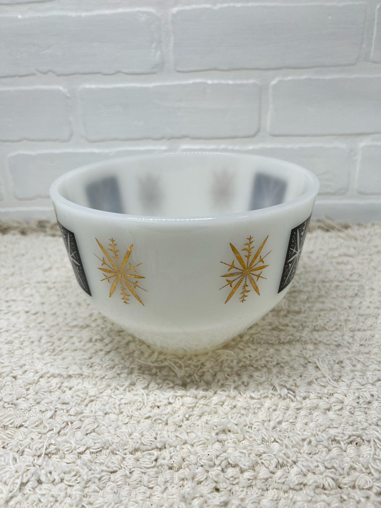 Federal Glass atomic MCM snowflake pattern 1.5 quart bowl