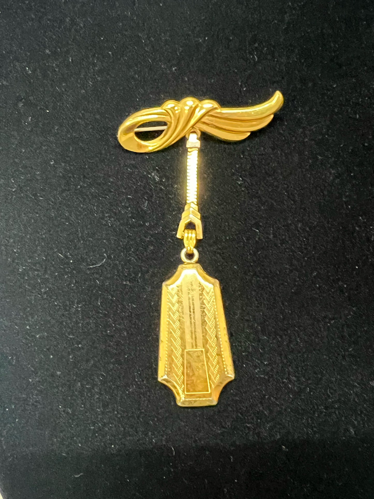 Vintage goldtone locket pin