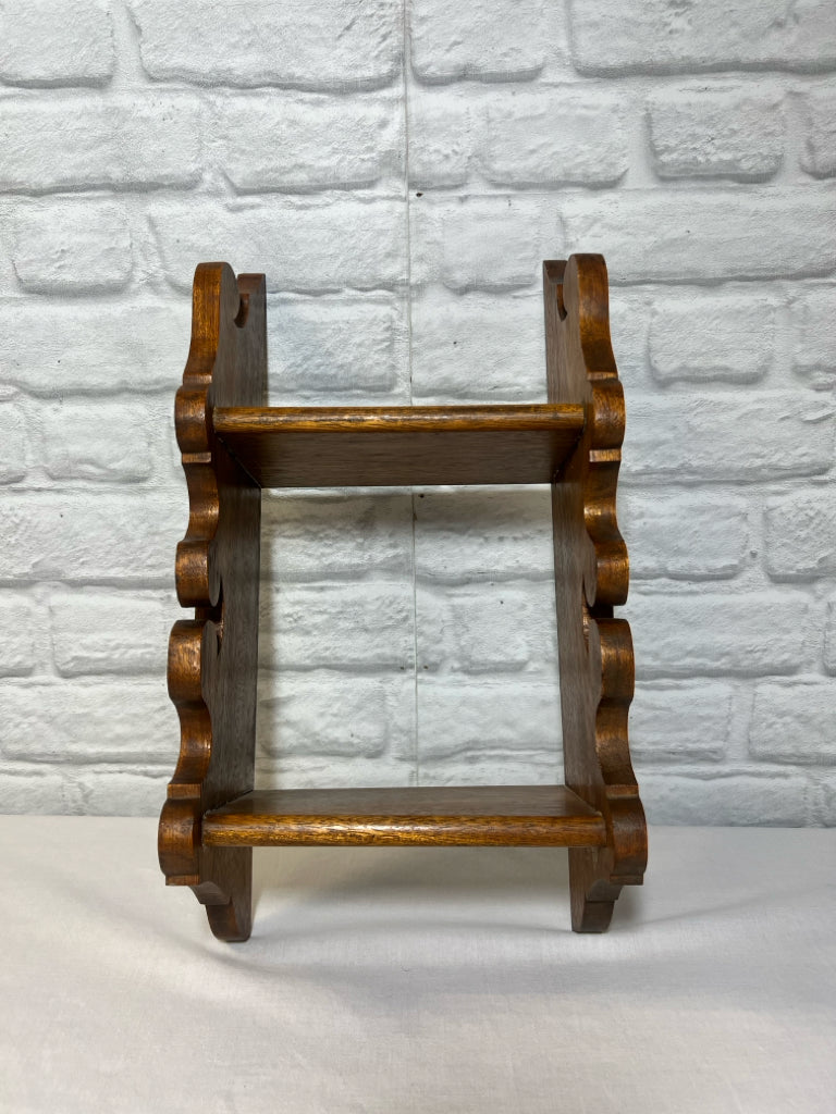 Vintage small oak shelf