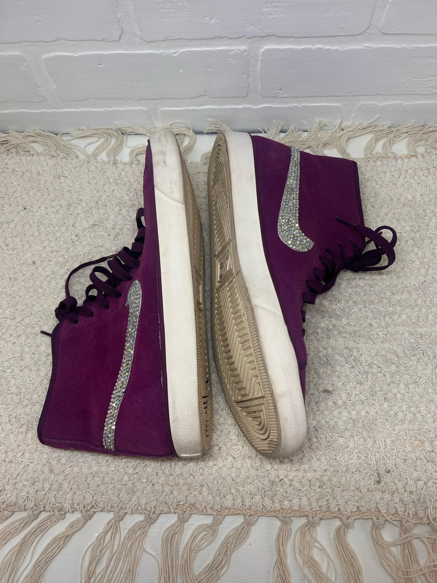 Shoe Size 9.5 Nike Women's Primo Court Sneakers