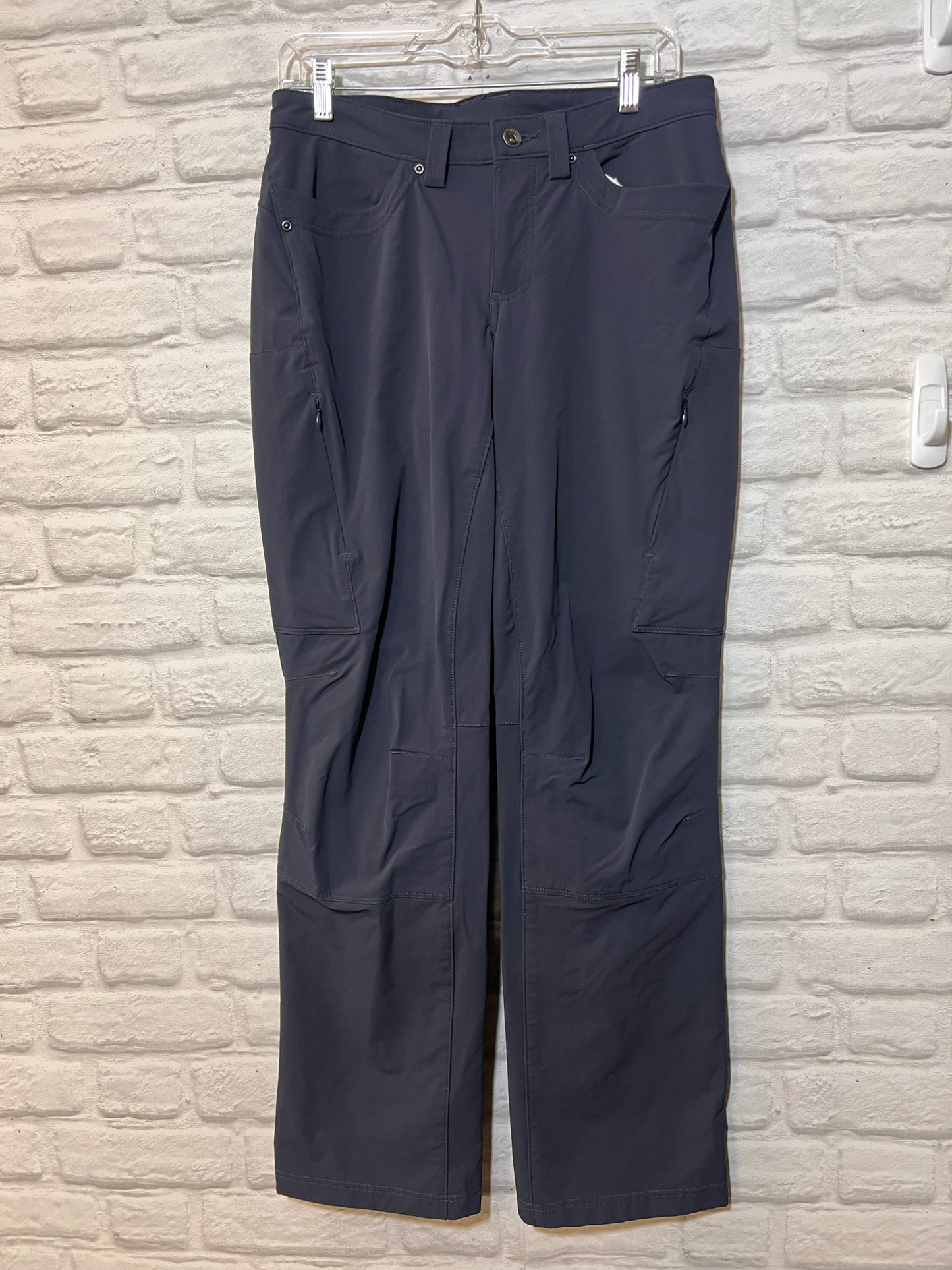 Duluth Trading Co. Size 8 navy blue nylon pants