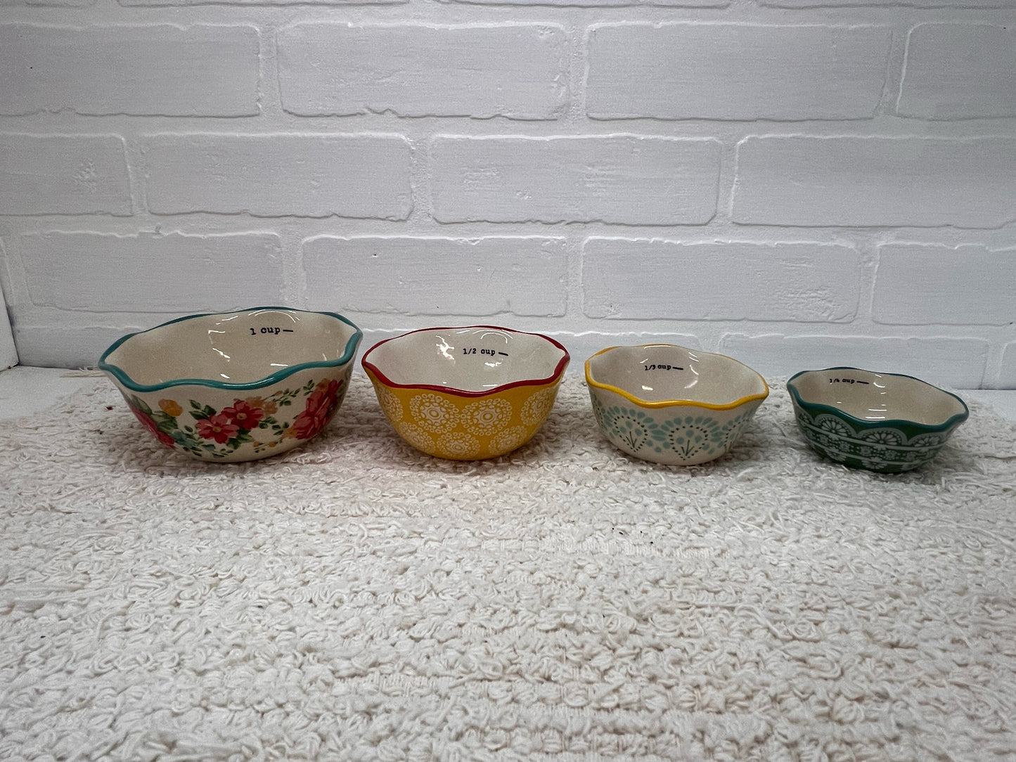 Pioneer Woman Nesting Measuring Bowl Set