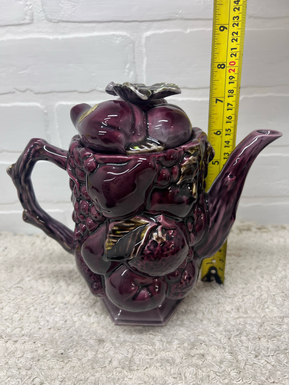 Inarco "Cool Claret" Plum Colored Ceramic Coffee Pot w/ 4 Mugs Circa 1960's