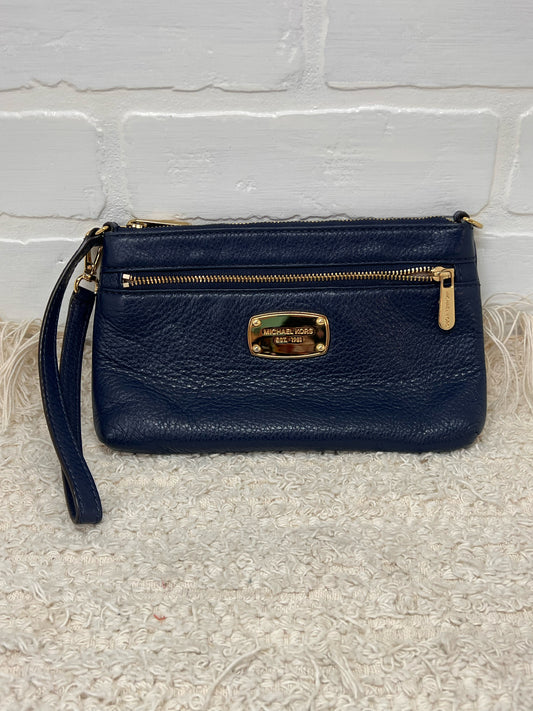 MICHAEL Michael Kors Wristlet Bag in Navy Leather