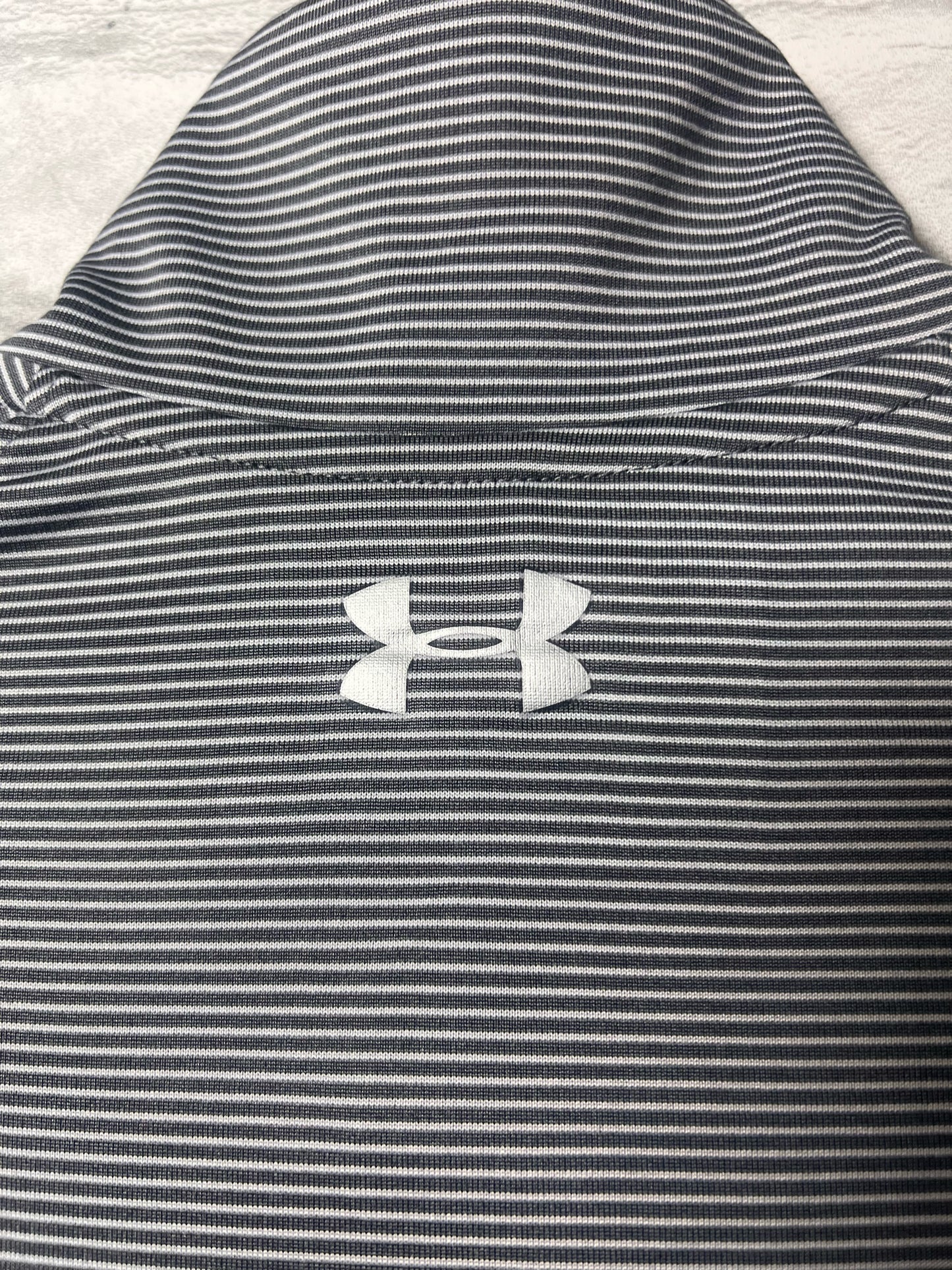 Size M Under Armour Gray & White Striped Pullover