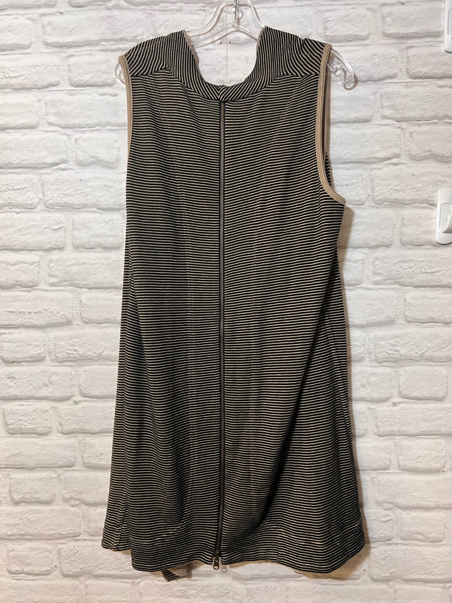 Size M Parsley & Sage striped longline vest