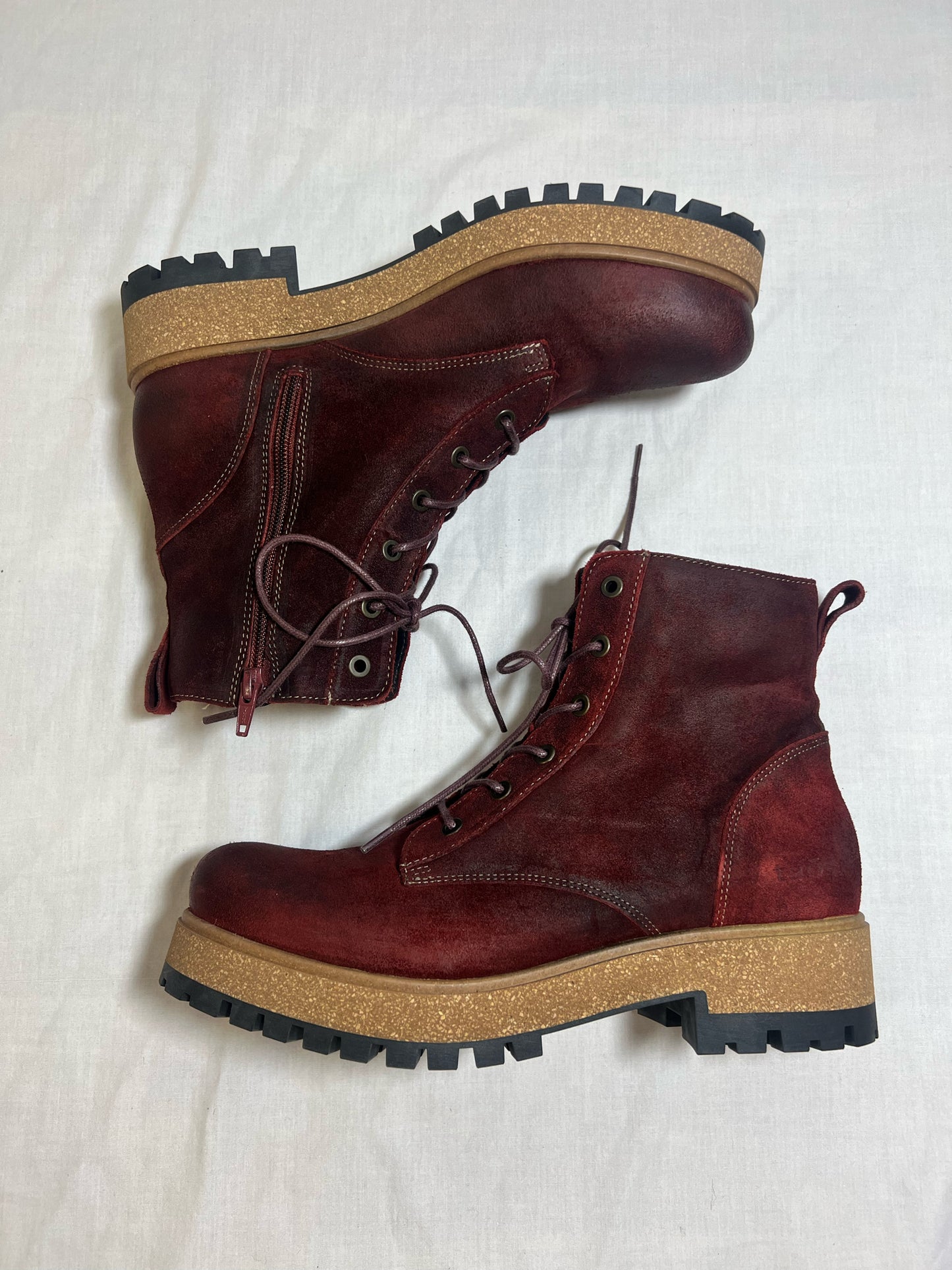 Taos Main Street style boots size 11-11.5 medium women's rugged garnet