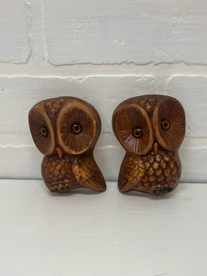 Set of Two 1970's Vintage 3 Inch Chalkware Owls