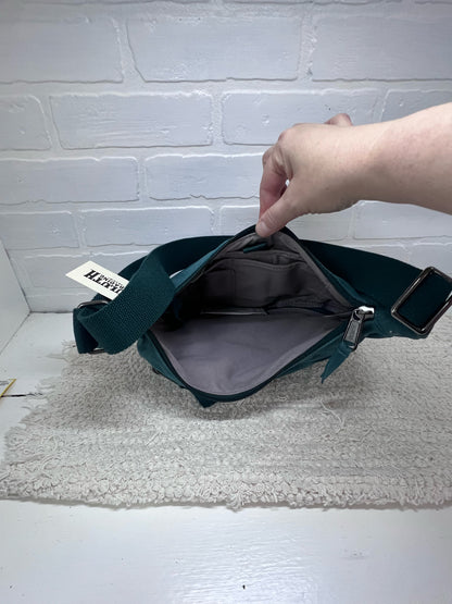 Duluth Trading Co. Heritage Canvas Travel Crossbody Bag NWT
