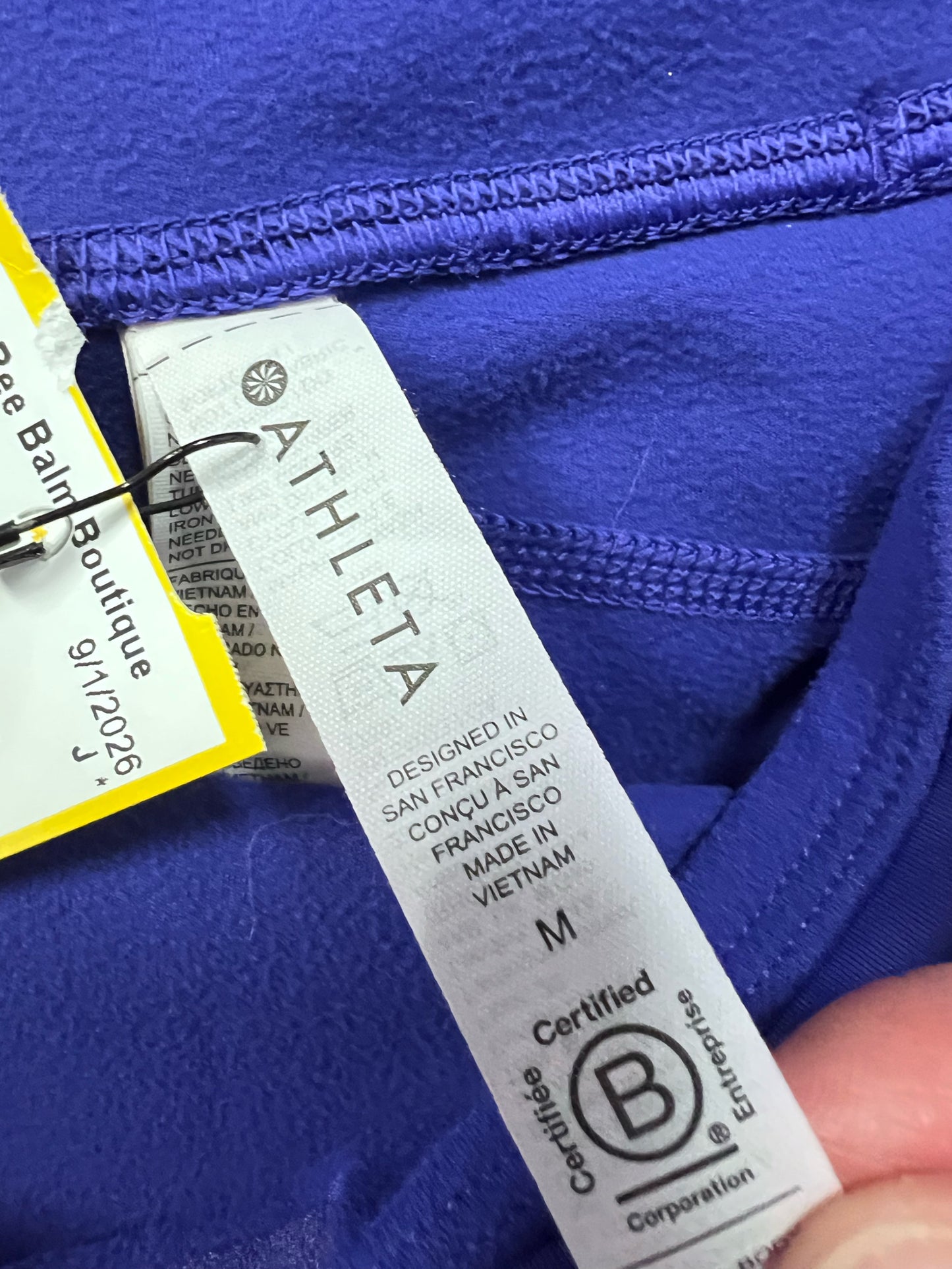 Athleta Size M Rainier boot cut fleece lined Leggings