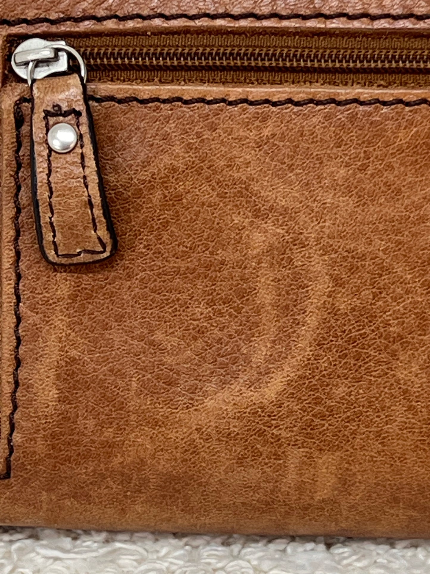 Fossil Vintage Style Keyhole Plate Wallet in Brown Leather