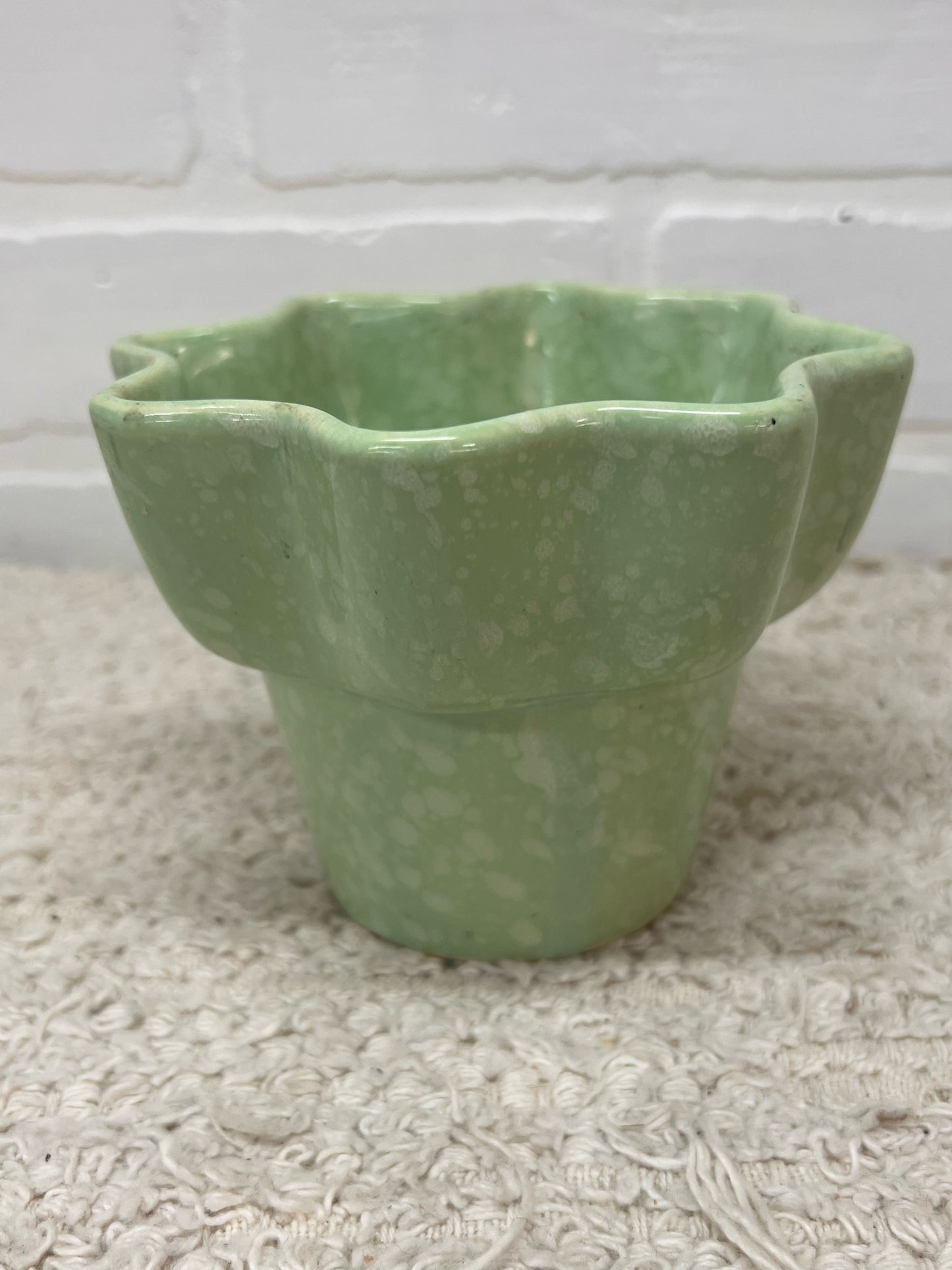 Imperial Pottery Mottled Mint Green Ruffled Flower Pot