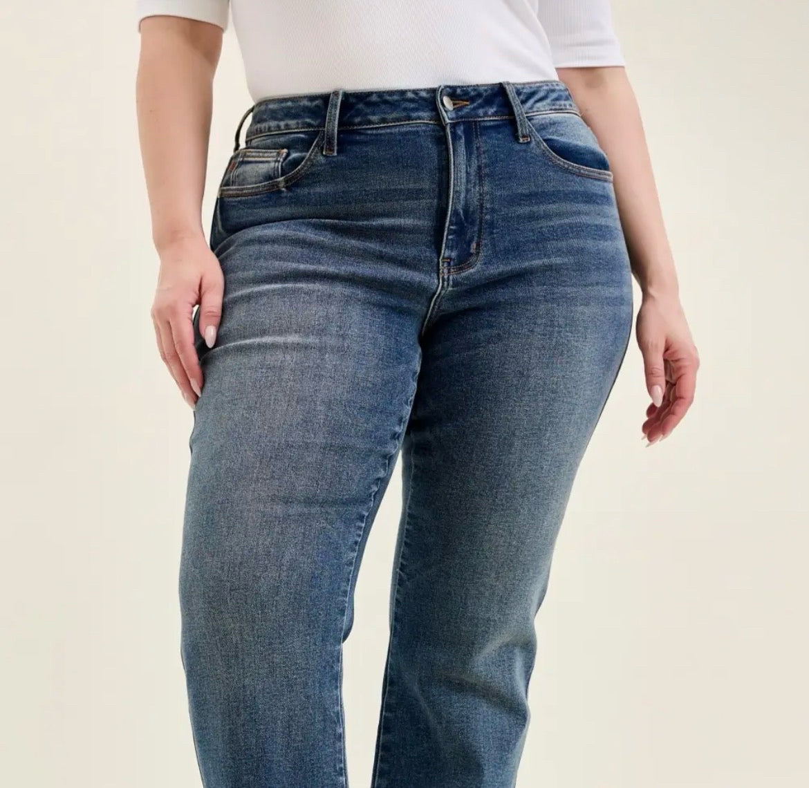 Judy Blue Mid-Rise Daisy Boot Cut Jeans in Dusk Rider Indigo