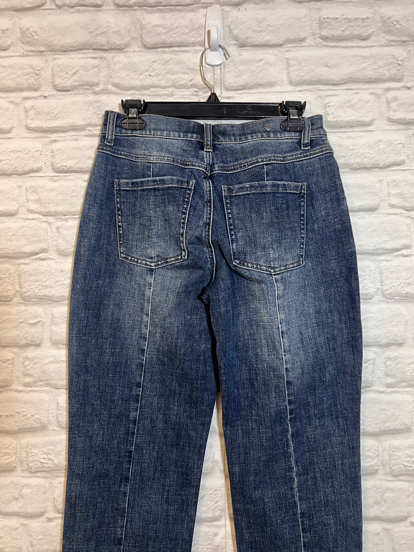 CAbi Size 4 Mid-Rise SoHo Cropped Length Jeans