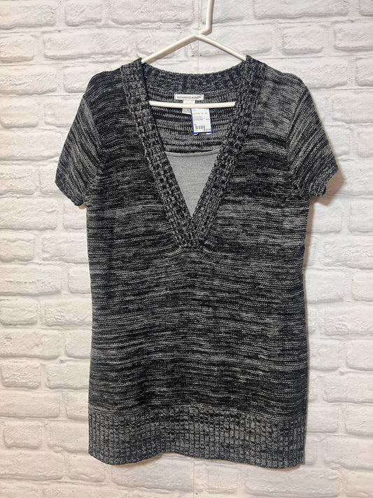 Black and Gray Short-Sleeved Tunic Sweater
