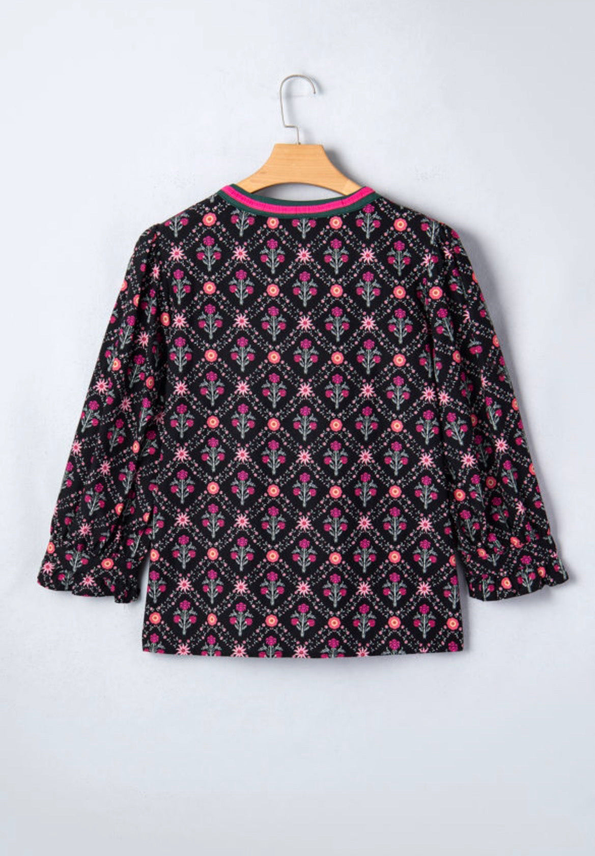 Black Contract V Neckline Bracelet Sleeve Floral  Blouse