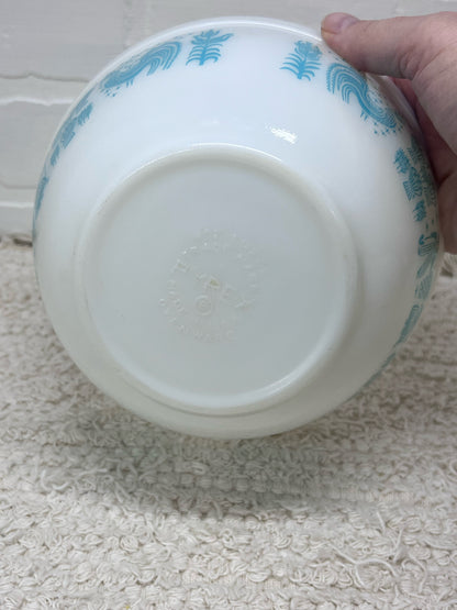 Pyrex Bowl Set - Amish Buterprint - Three Nesting Bowls