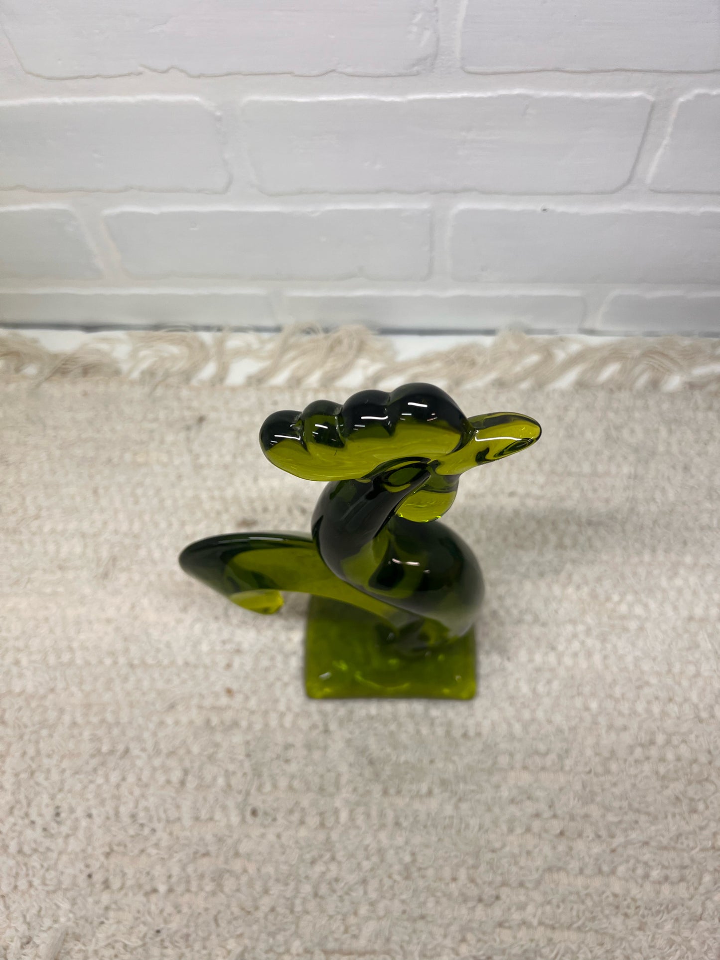 Mid Century Modern Viking Glass Kellogg Rooster Figurine – Avocado Green Art Glass